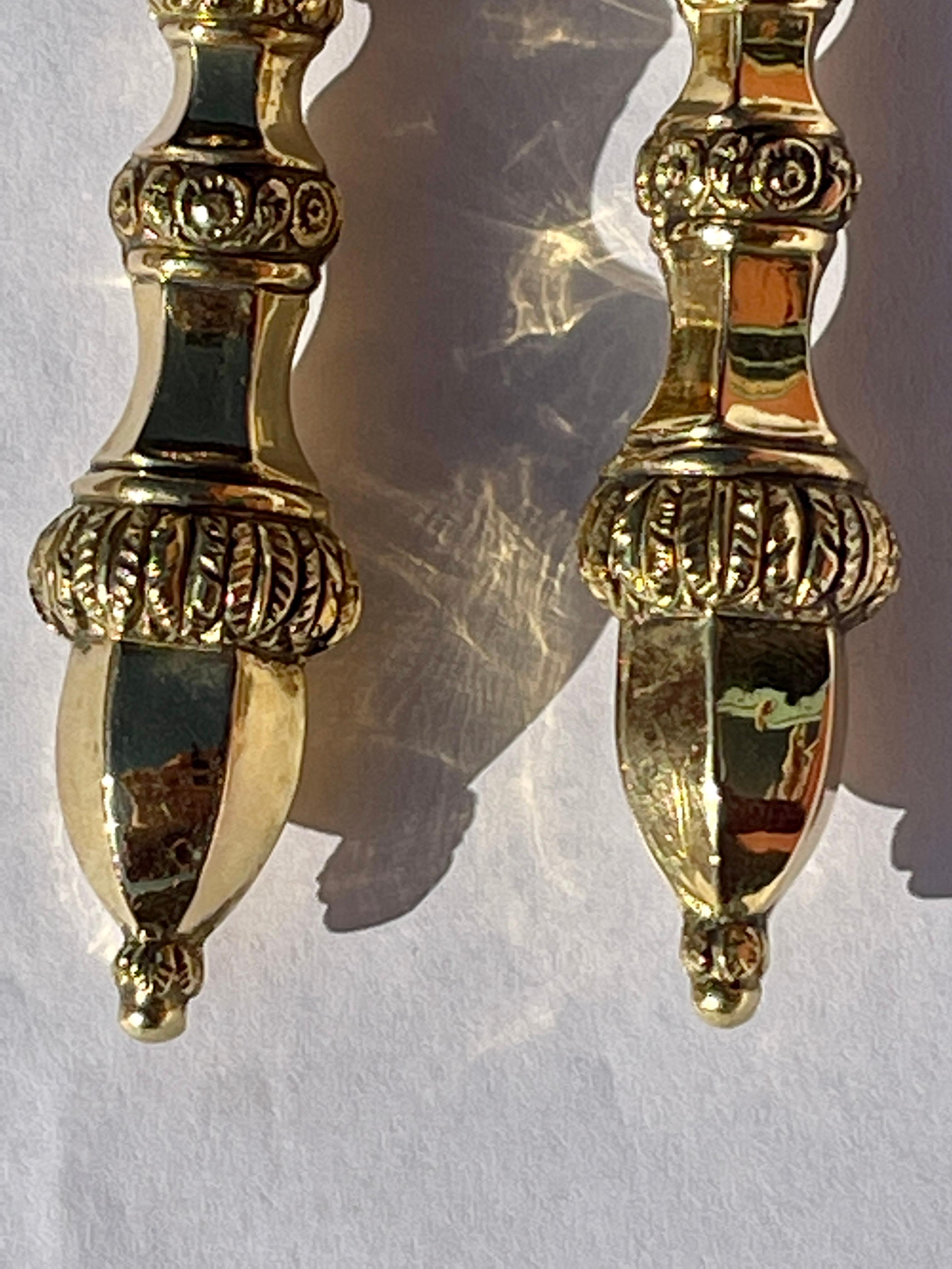  Victorian Yellow Gold 1800s Portuguese Chiseled Acorn Earrings For Sale 1