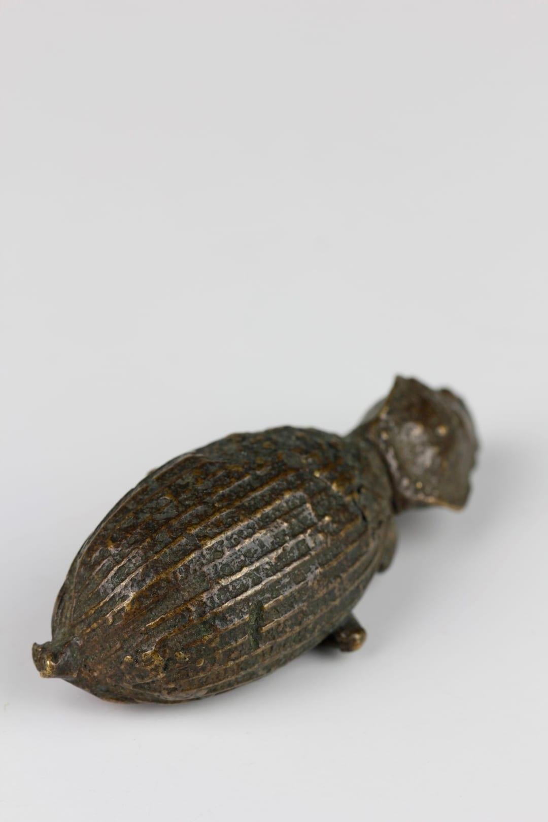 Pesa de oro escarabajo Akan del siglo XIX, Ghana Bronce en venta