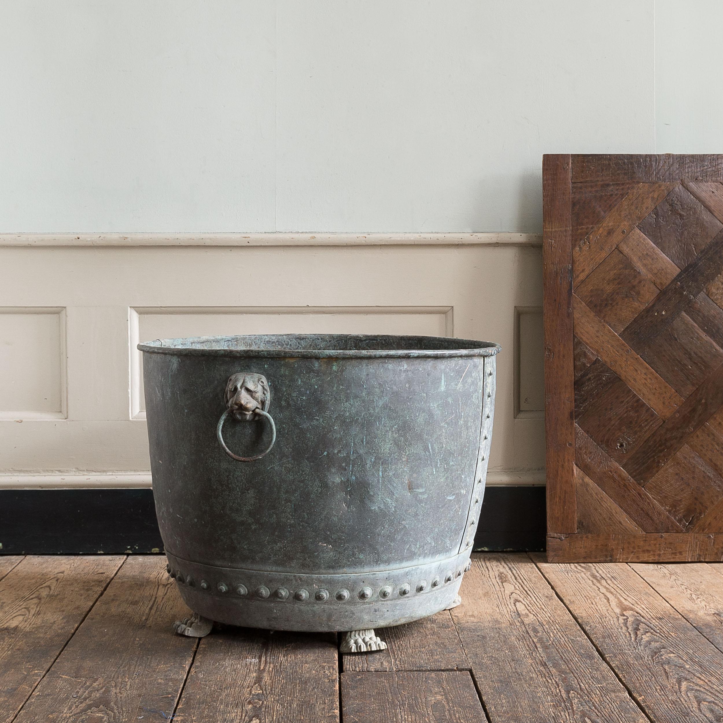 Nineteenth Century Copper Log Bin In Distressed Condition In London, GB