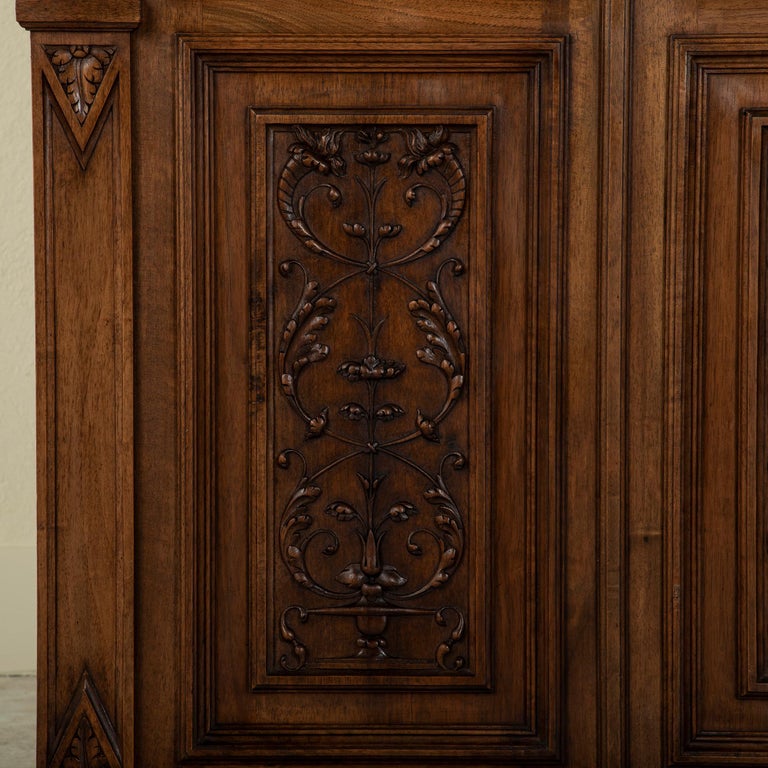 Nineteenth Century Hand Carved Walnut Henri II Vitrine with Beveled Glass Doors For Sale 4