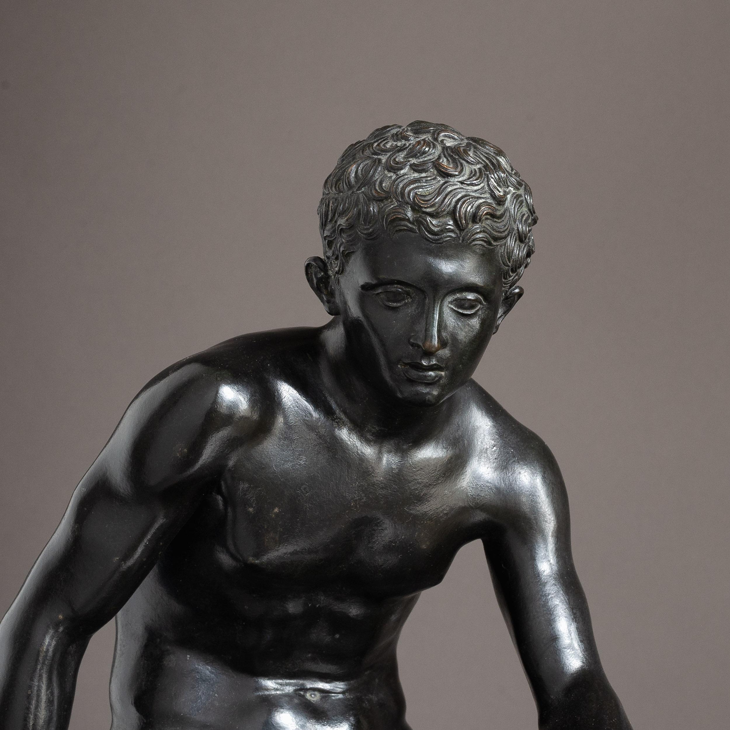 Bronzo italiano del XIX secolo raffigurante Ermes seduto in vendita 2
