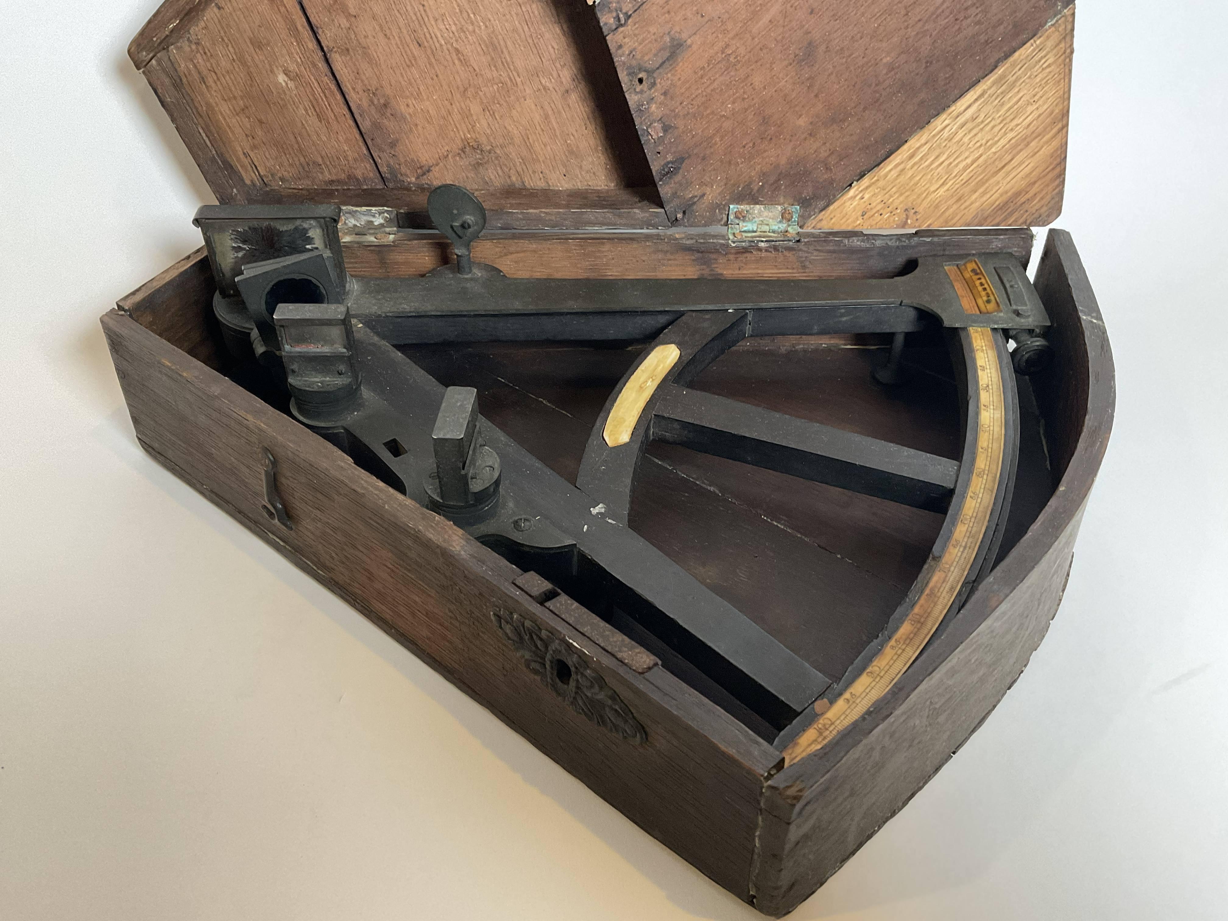 Milieu du XIXe siècle Octant de navire du XIXe siècle en vente