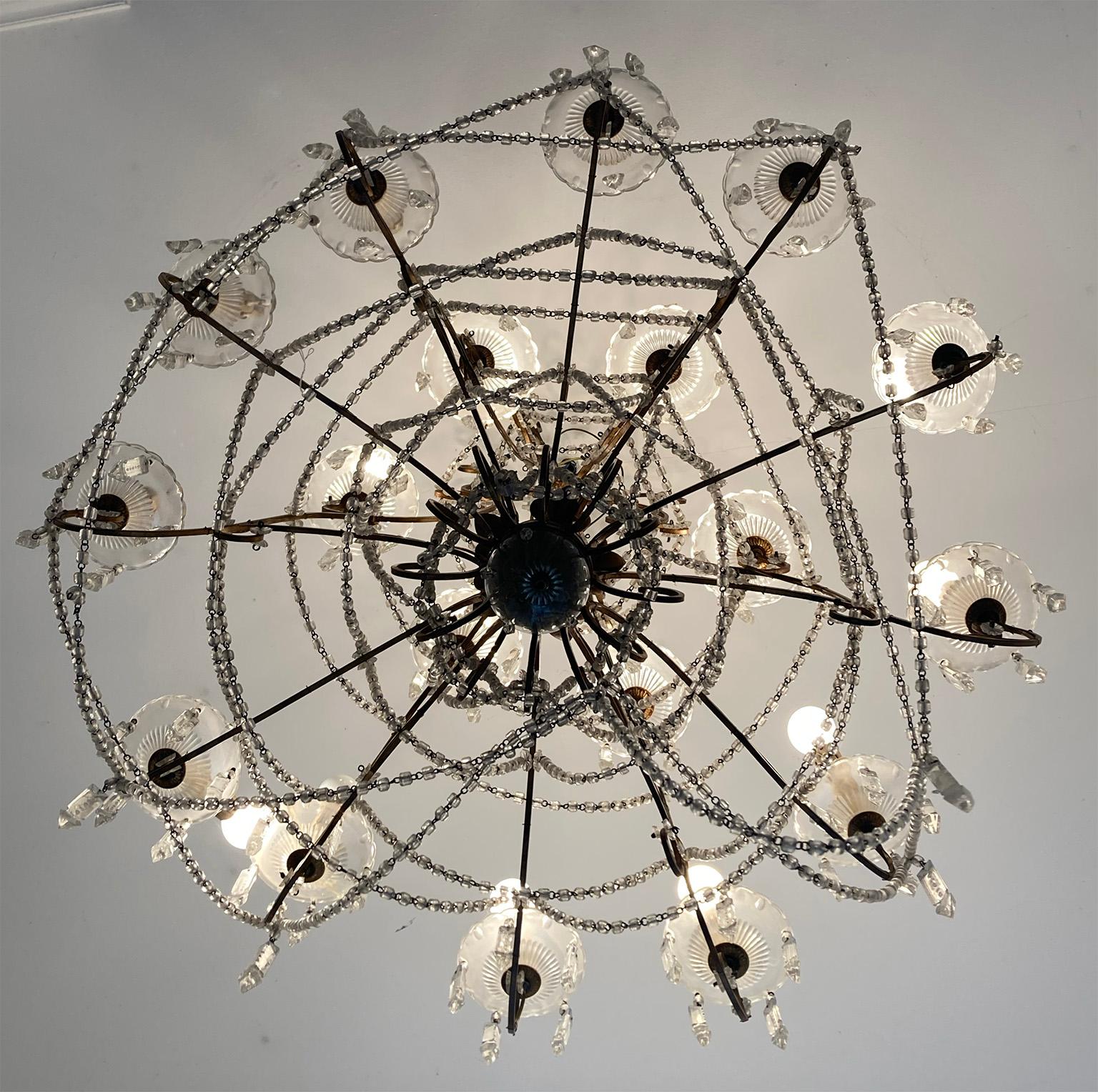 Nineteenth Century Sicilian Chandelier with Glass and Gilded Iron, Sicily 18th For Sale 1