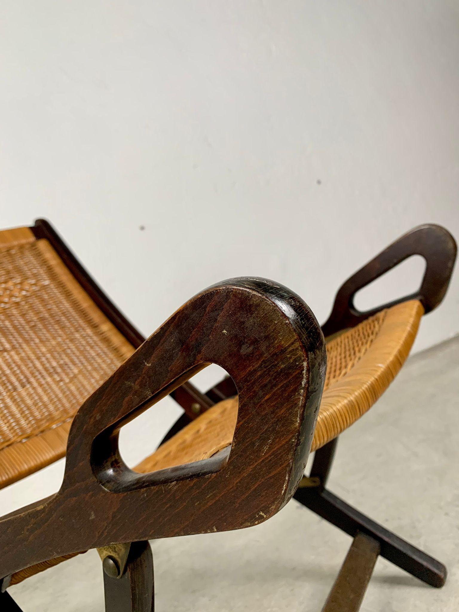 Ninfea armchair with wooden frame and woven straw by Gio Ponti for Reguitti. 1