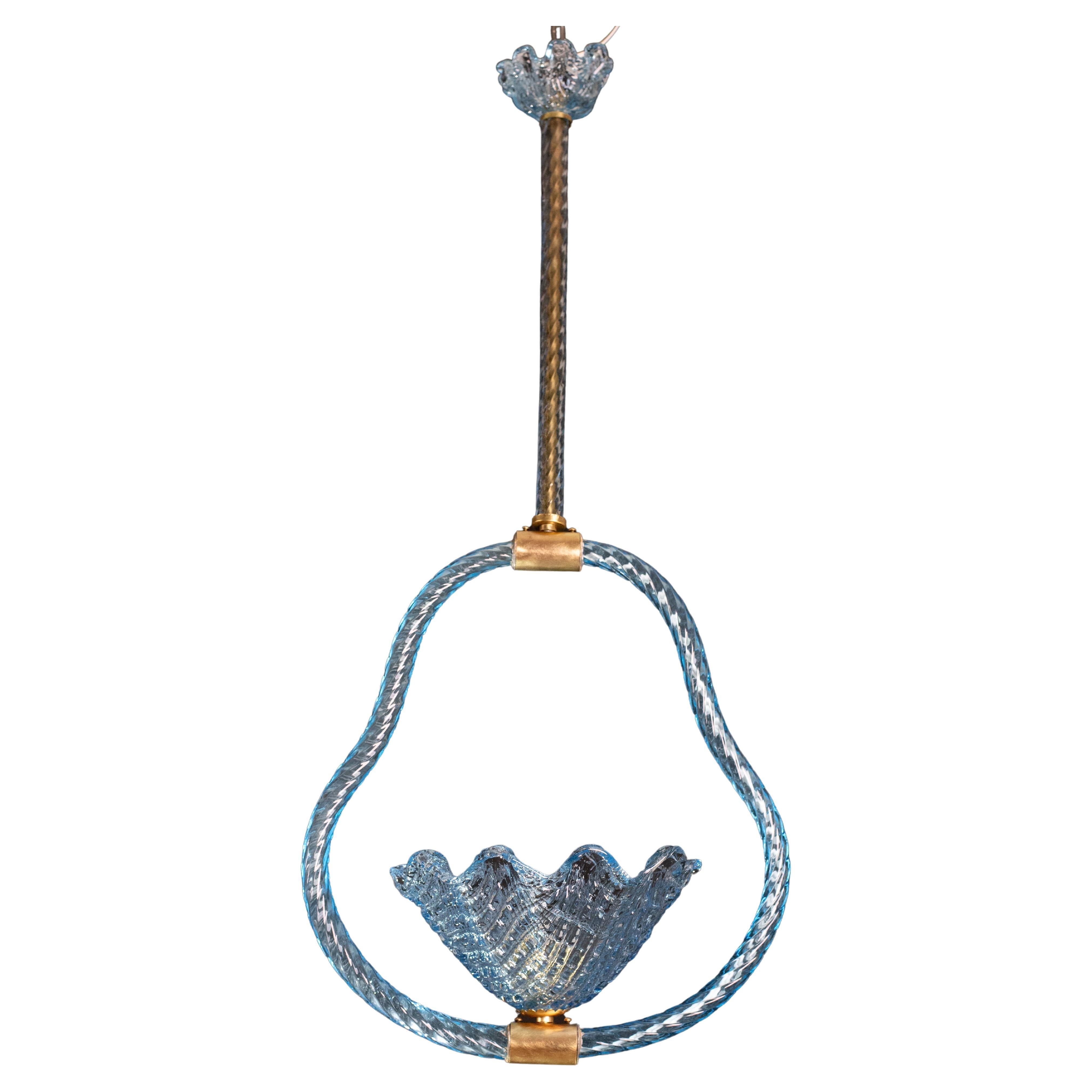 Splendido lampadario di Murano realizzato dalla vetreria Barovier&Toso negli anni '40, con raro vetro 