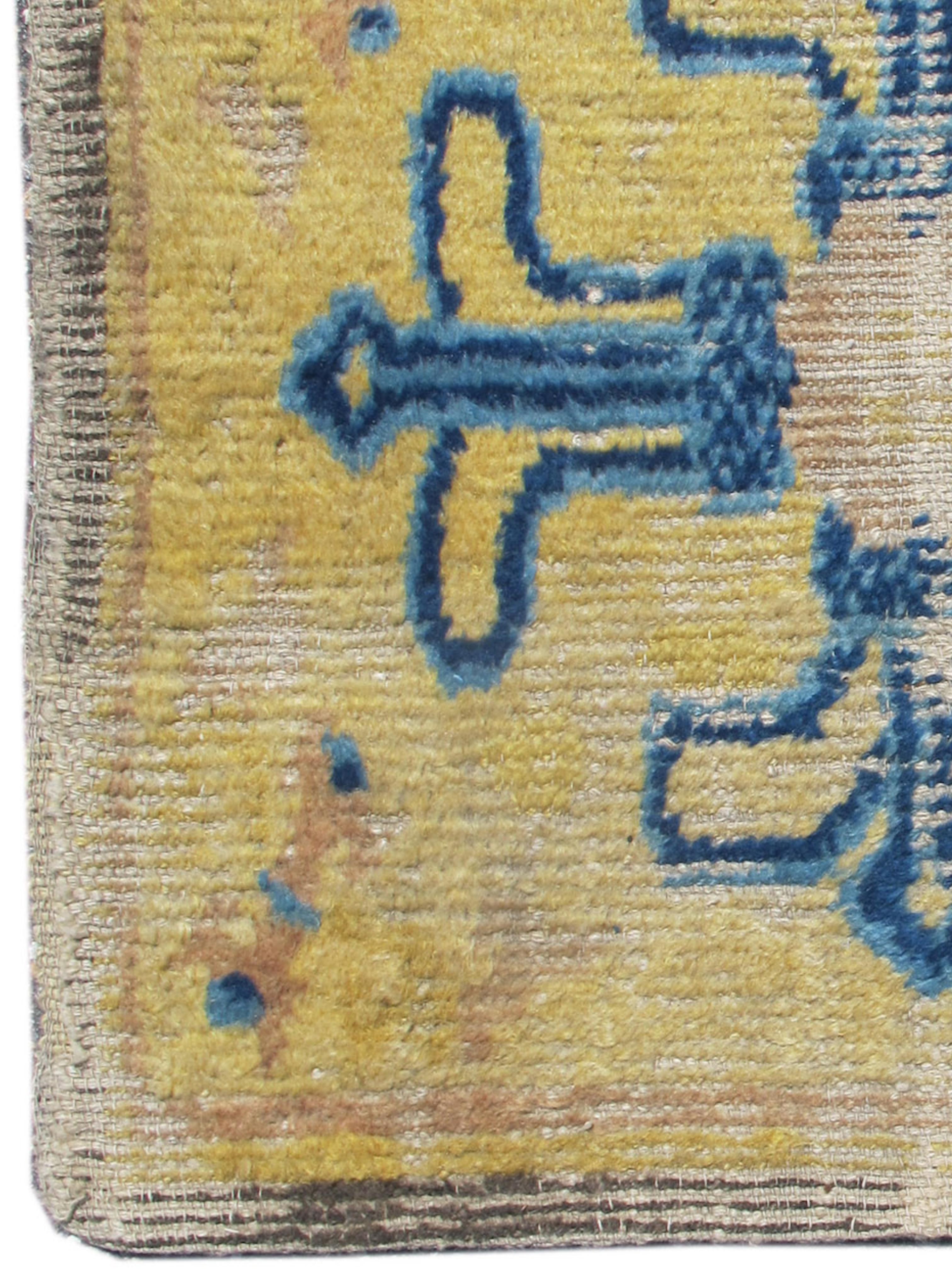 Ningxia Mat, c. 1700 In Good Condition For Sale In San Francisco, CA
