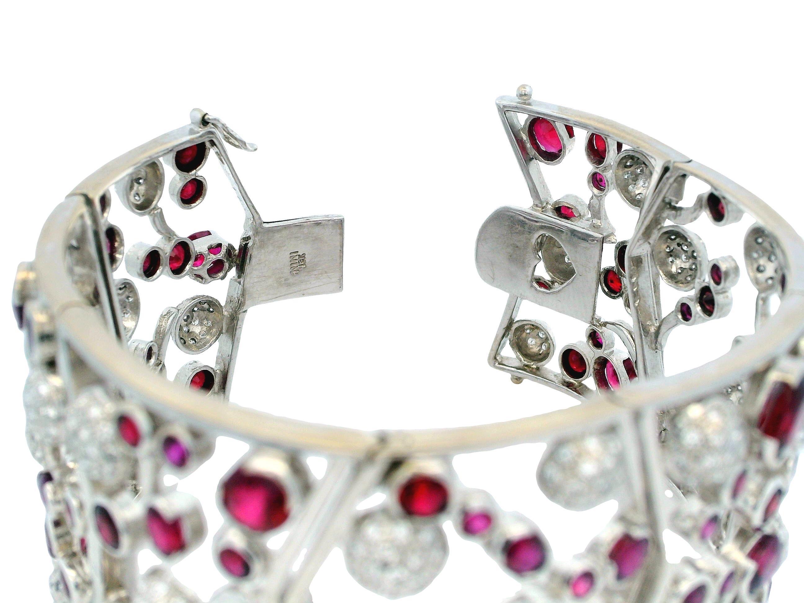 De las mujeres Nini Pulsera de oro blanco de 18 quilates con 20 rubíes de Birmania y 3,5 quilates de diamantes en venta