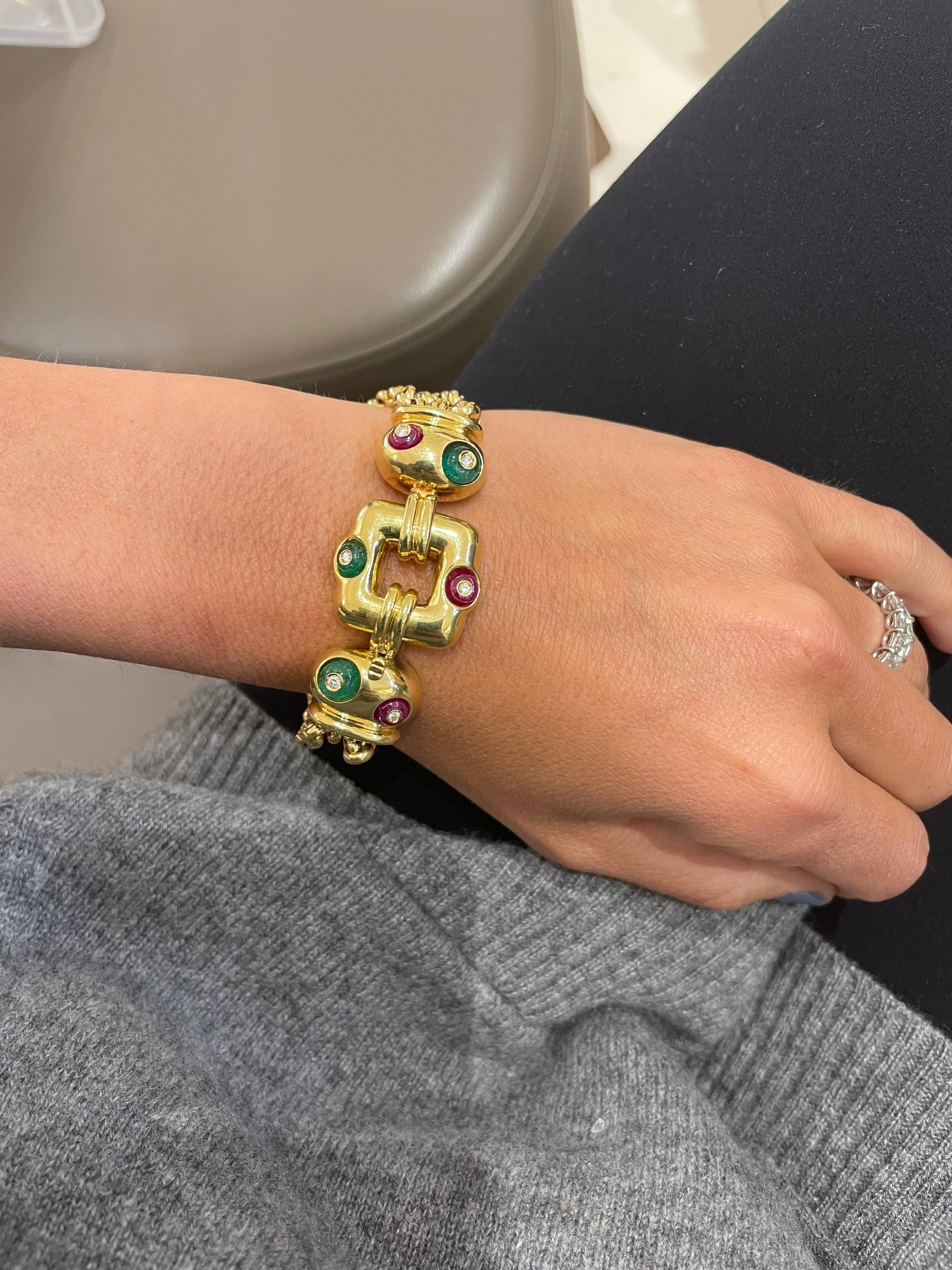 Nino Verita 18kt Yellow Gold Link Bracelet with Diamond, Beaded Ruby & Emerald In New Condition For Sale In New York, NY
