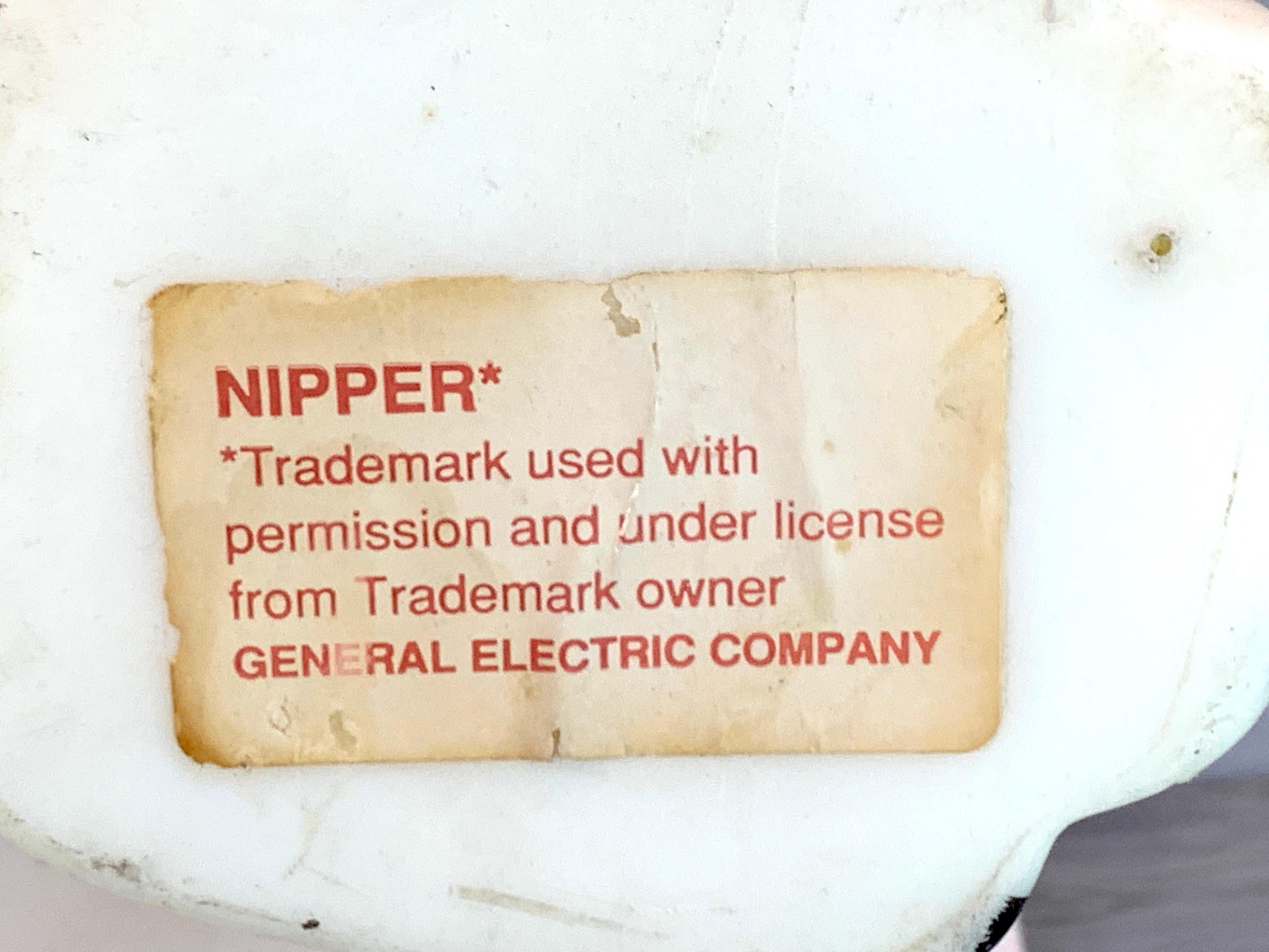 Nipper- His Masters Voice, RCA Trademark Store Display 3