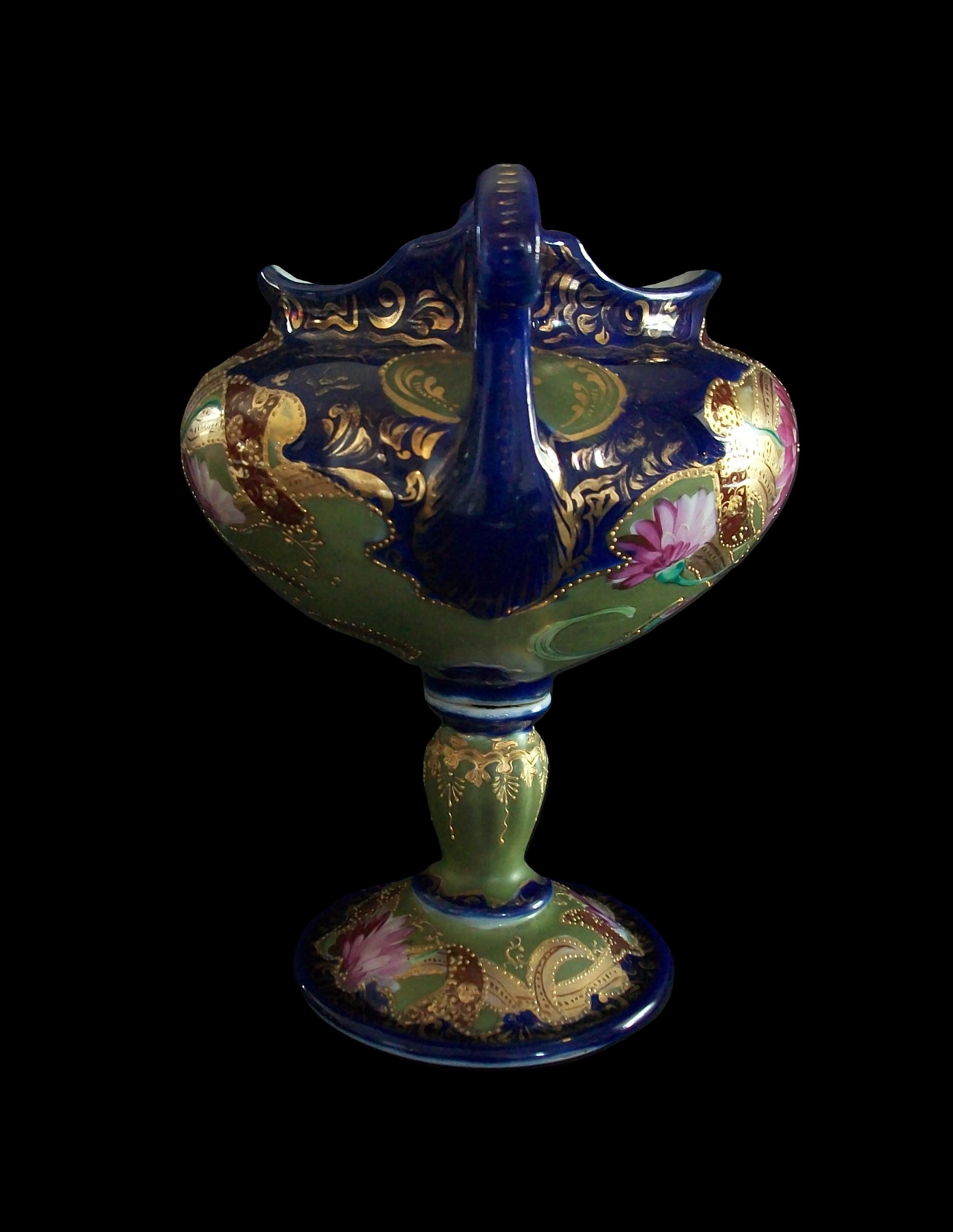 NIPPON - Art Nouveau Hand Painted & Gilded Ceramic Planter / Vase - Circa 1920 For Sale 13