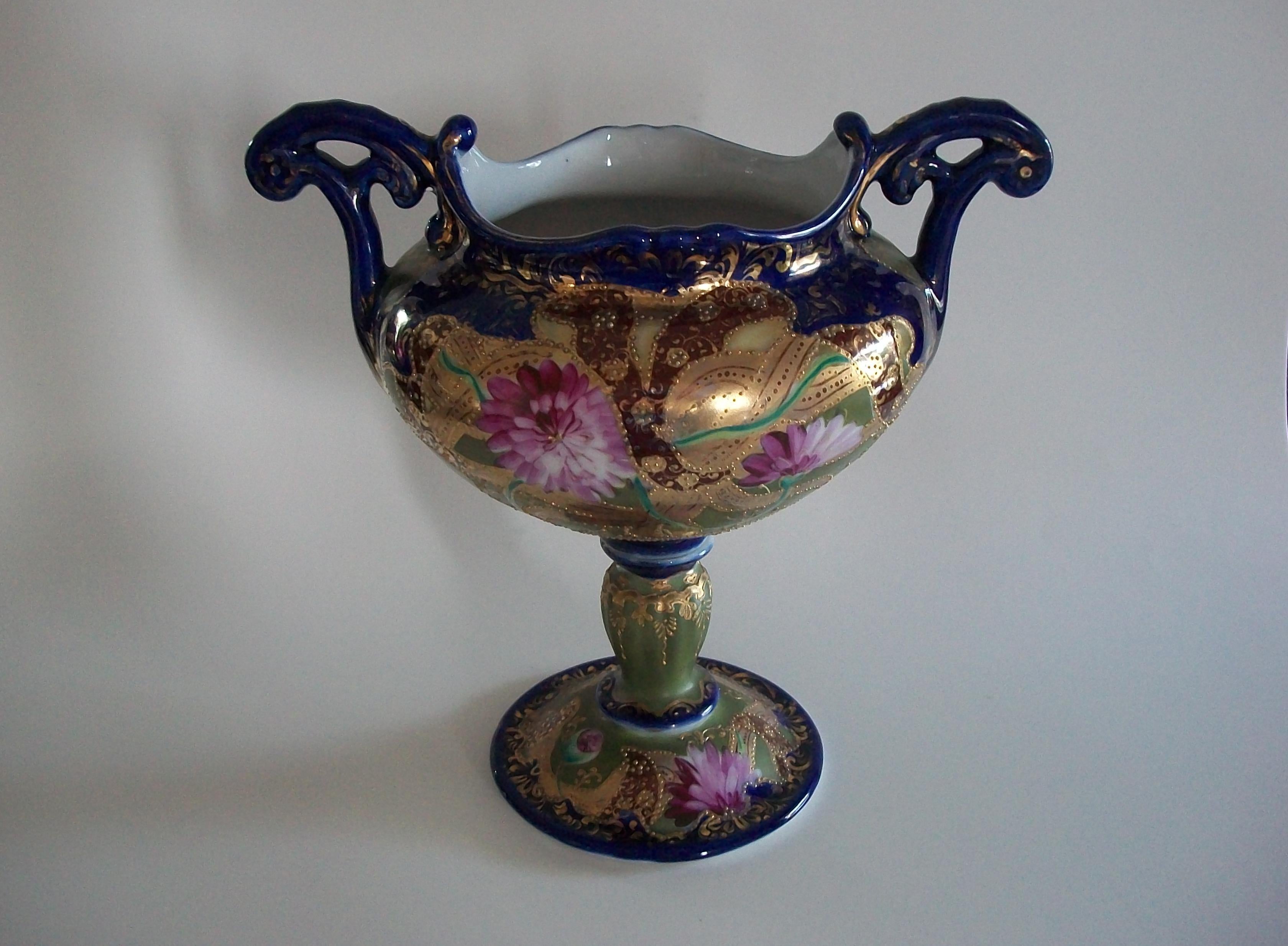 20th Century NIPPON - Art Nouveau Hand Painted & Gilded Ceramic Planter / Vase - Circa 1920 For Sale