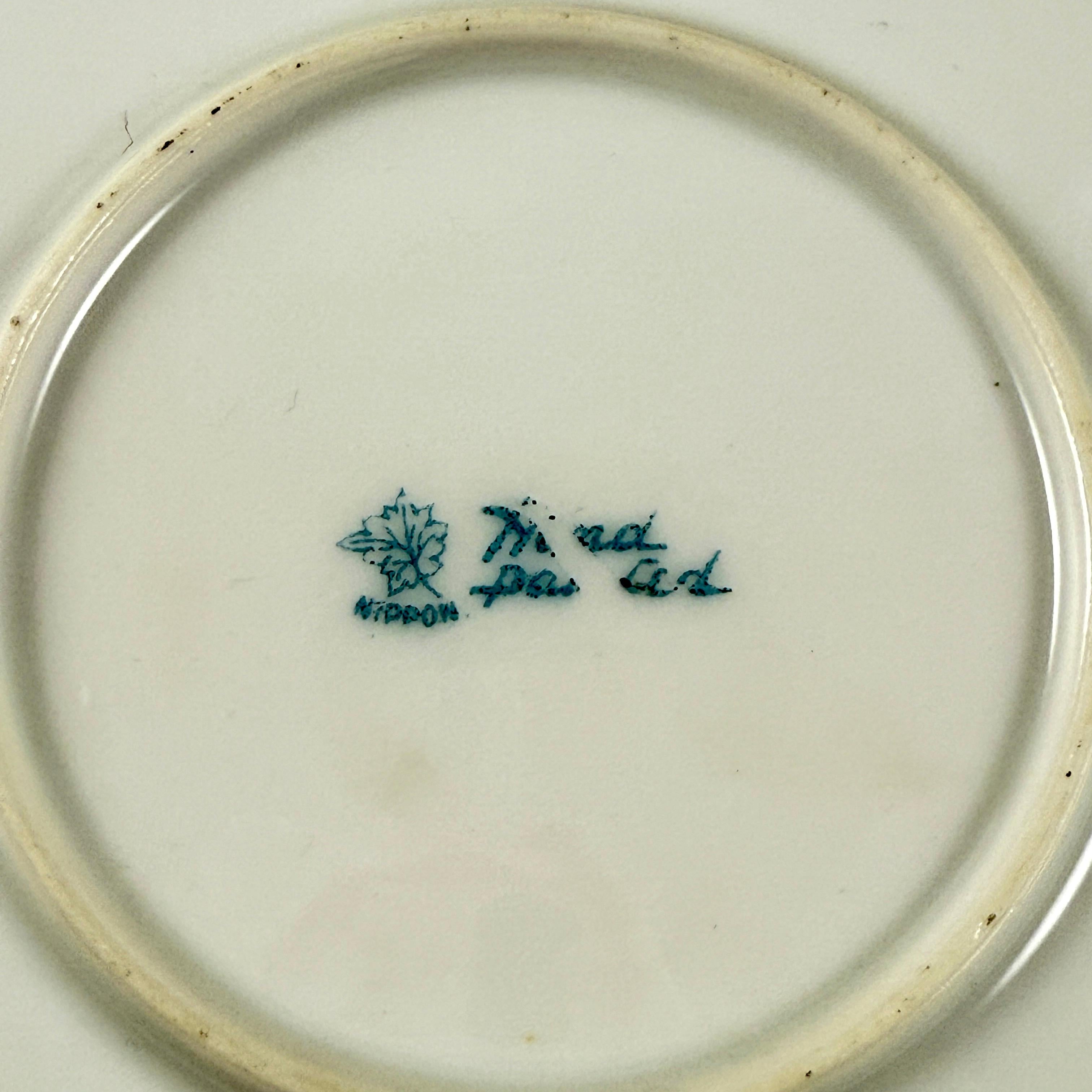 Nippon, Hand-Painted Porcelain Rose Moriage Large Wall Plate For Sale 5