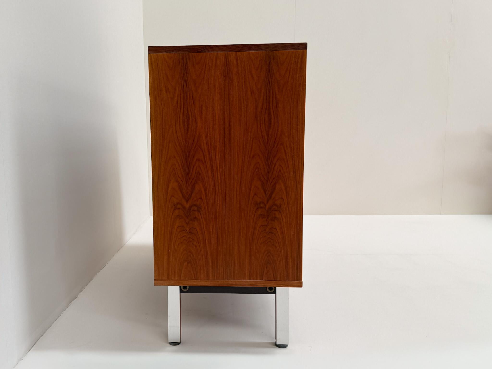 NIPU Armoire danoise en palissandre - Design Modern du milieu du siècle dernier Bon état - En vente à BERKEL EN RODENRIJS, NL