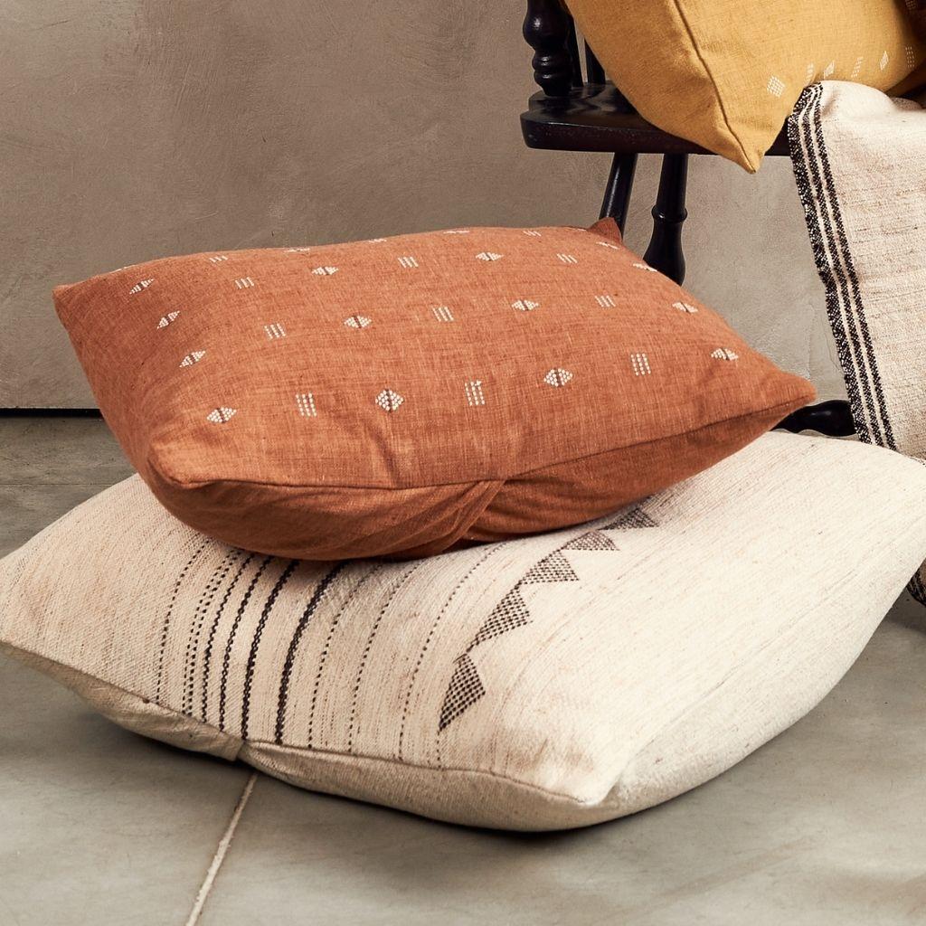 Modern Nira Brown Organic Cotton Handloom Pillow in Geometric Patterns For Sale