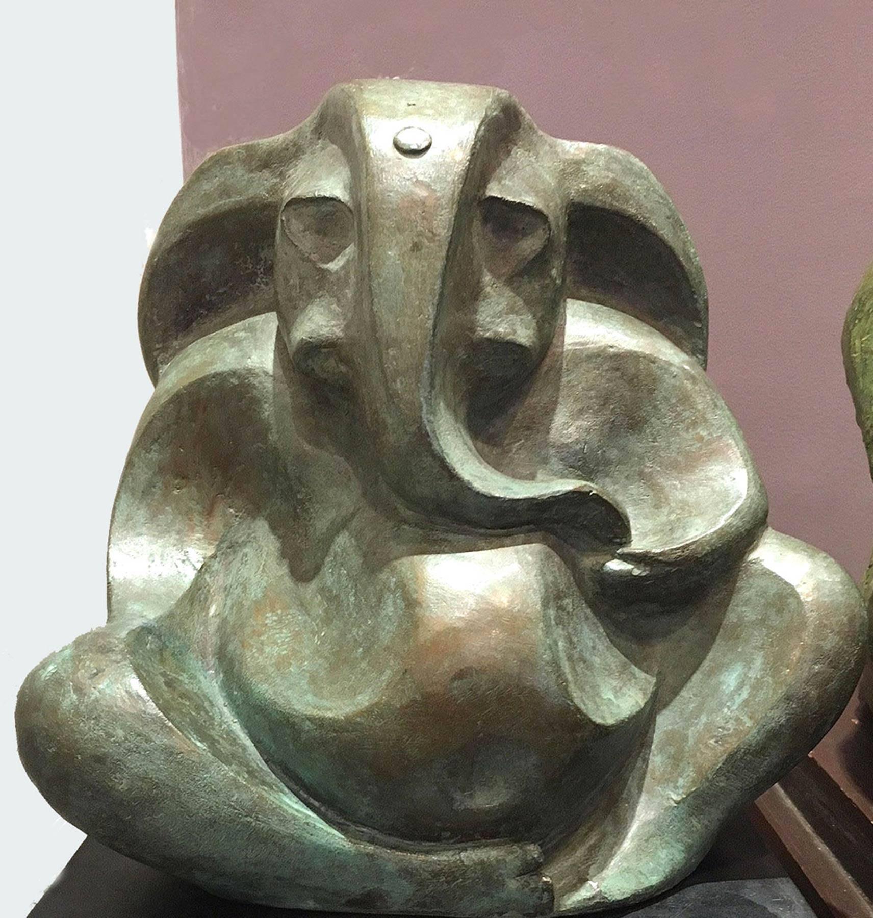 Lord Ganesha: Mythologie:: figurative:: Bronzeskulptur eines modernen indischen Bildhauers – Sculpture von Niranjan Pradhan