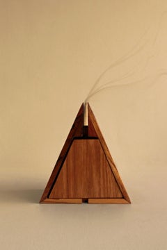 Porte-bâtonnets d'encens Nirhara par Studio Indigene
