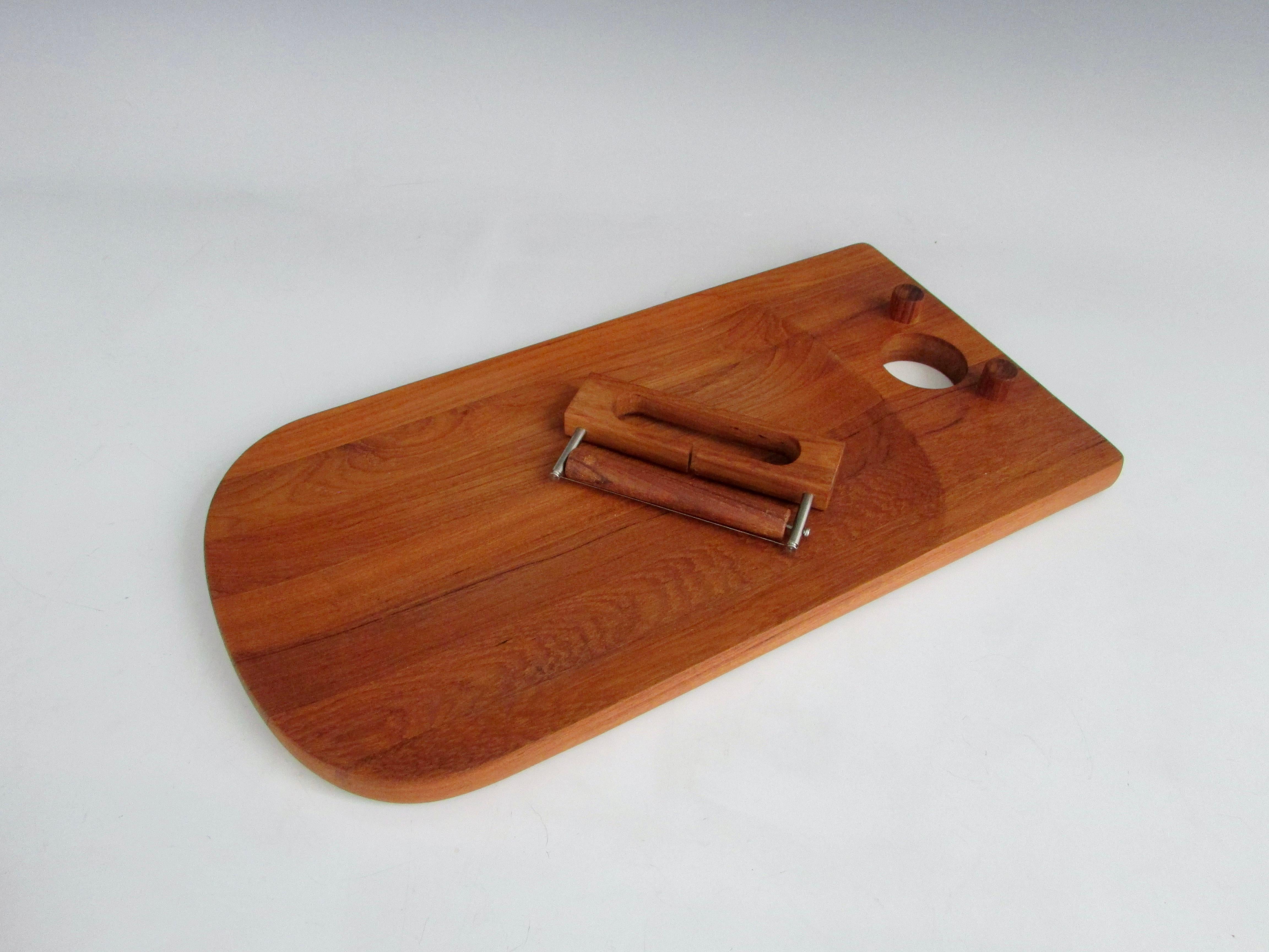 Wood Nissen Danish Teak Wall Hanging Cheeseboard as New