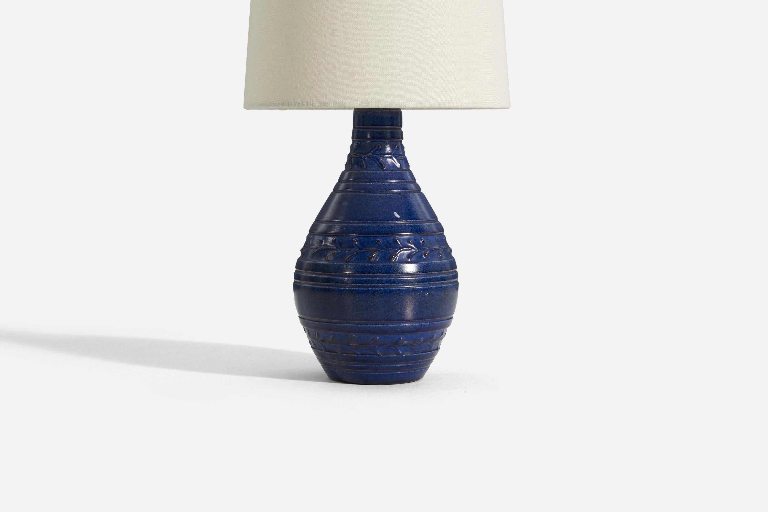 Nittsjö, Table Lamp, Blue-Glazed Earthenware, Sweden, 1940s In Good Condition For Sale In High Point, NC