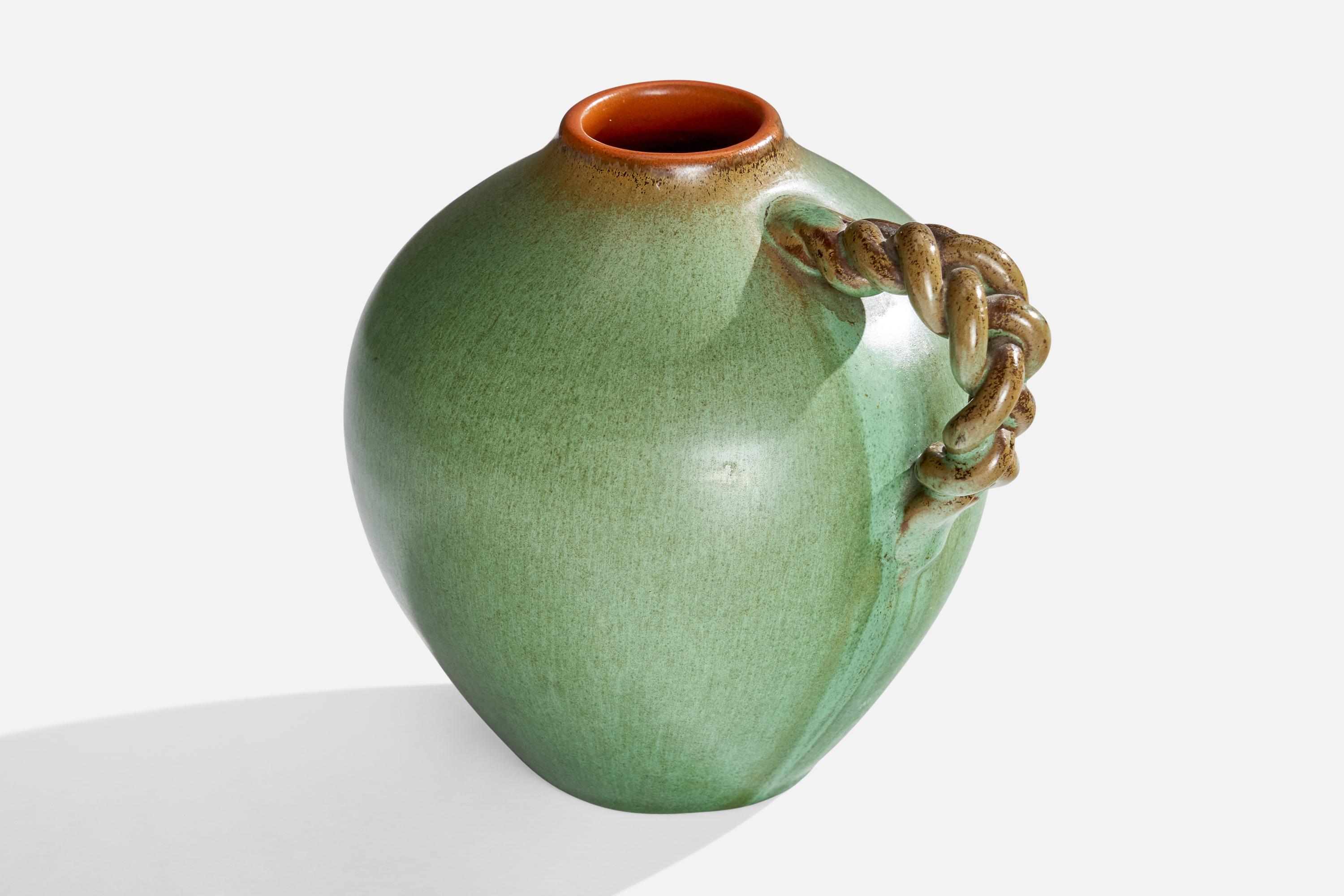 Nittsjö, vase, céramique, Suède, années 1930 Bon état - En vente à High Point, NC