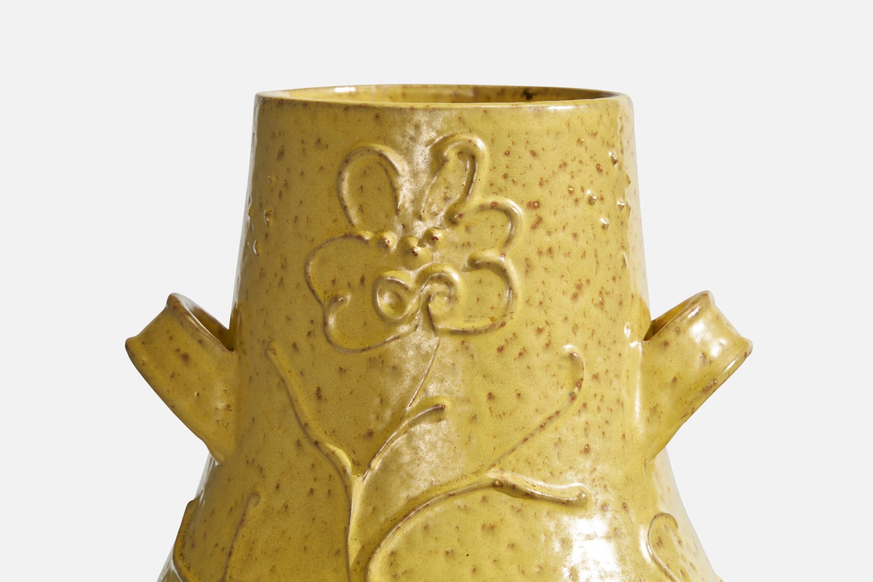 Nittsjö, vase, céramique, Suède, années 1930 Bon état - En vente à High Point, NC