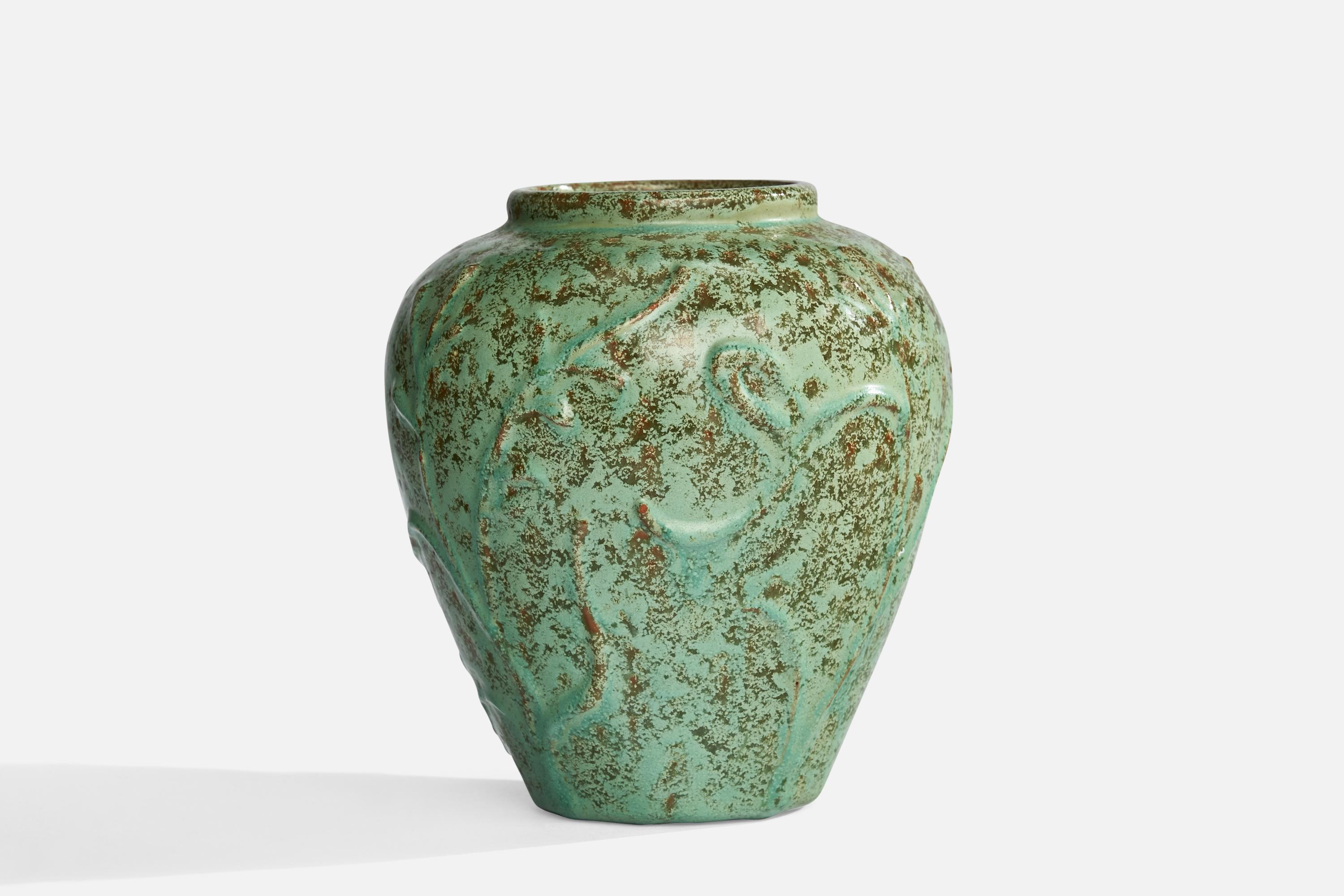 Milieu du XXe siècle Nittsjö, vase, céramique, Suède, années 1930 en vente