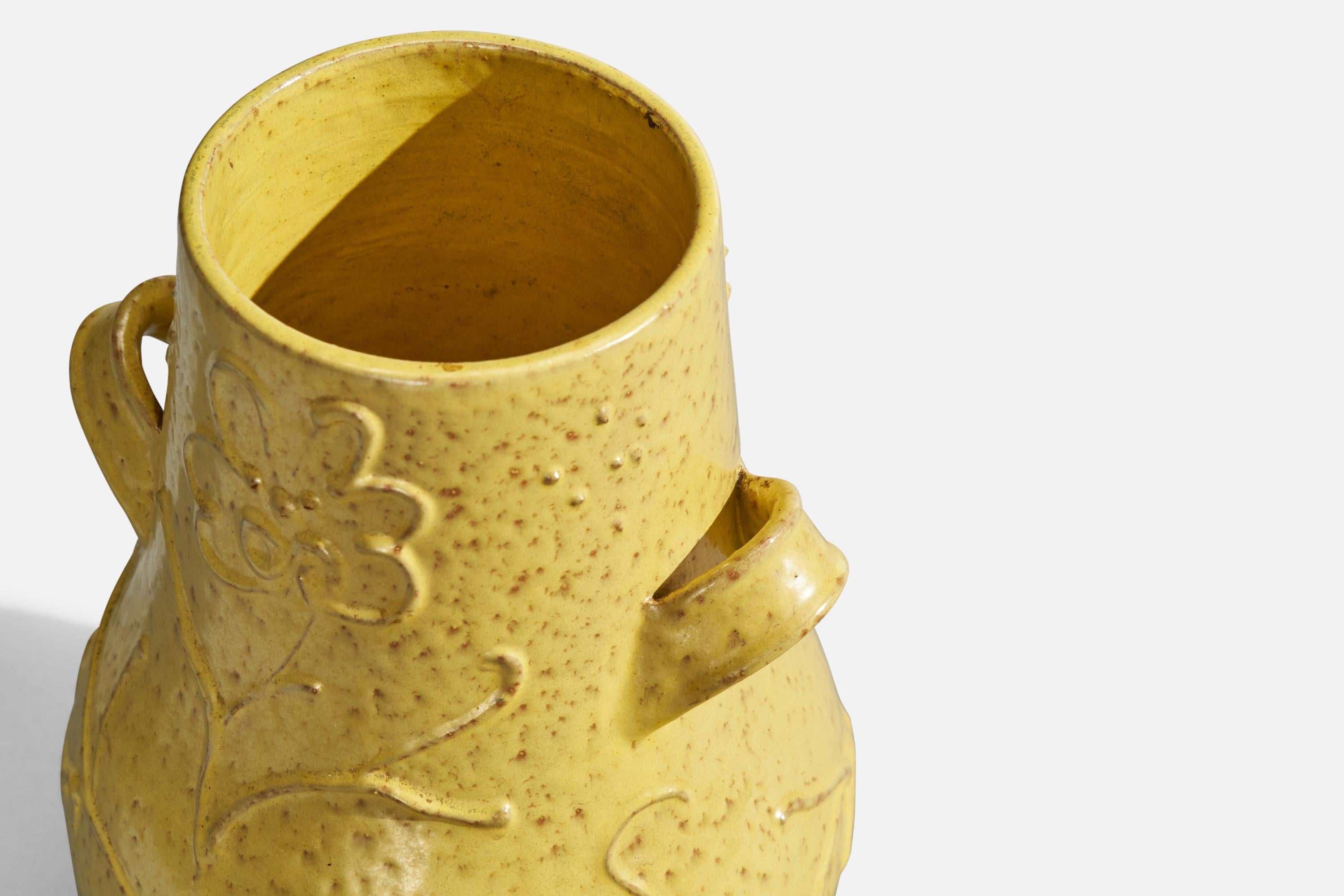 Milieu du XXe siècle Nittsjö, vase, céramique, Suède, années 1930 en vente