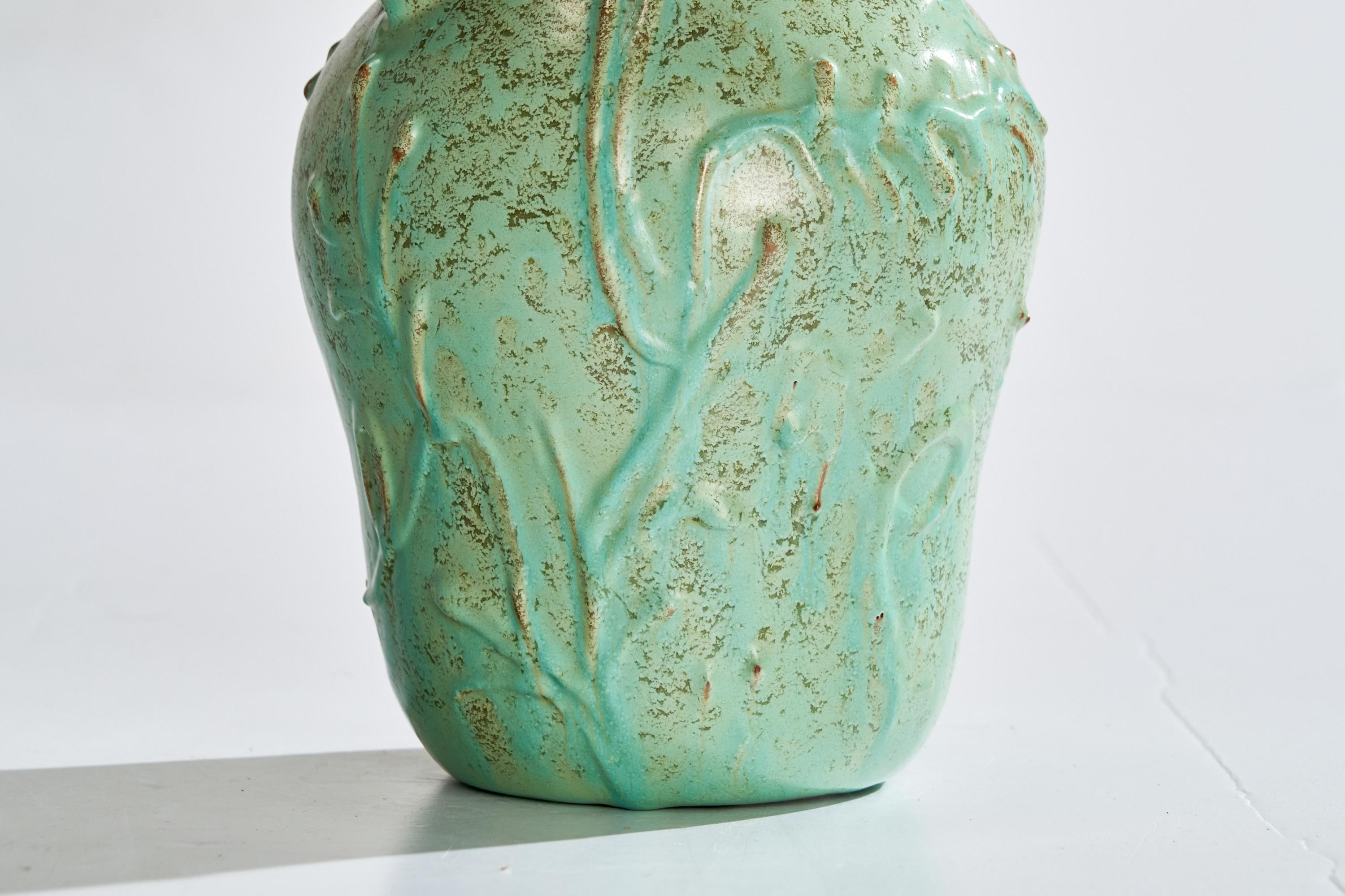 Milieu du XXe siècle Nittsjö, vase, céramique, Suède, années 1930 en vente