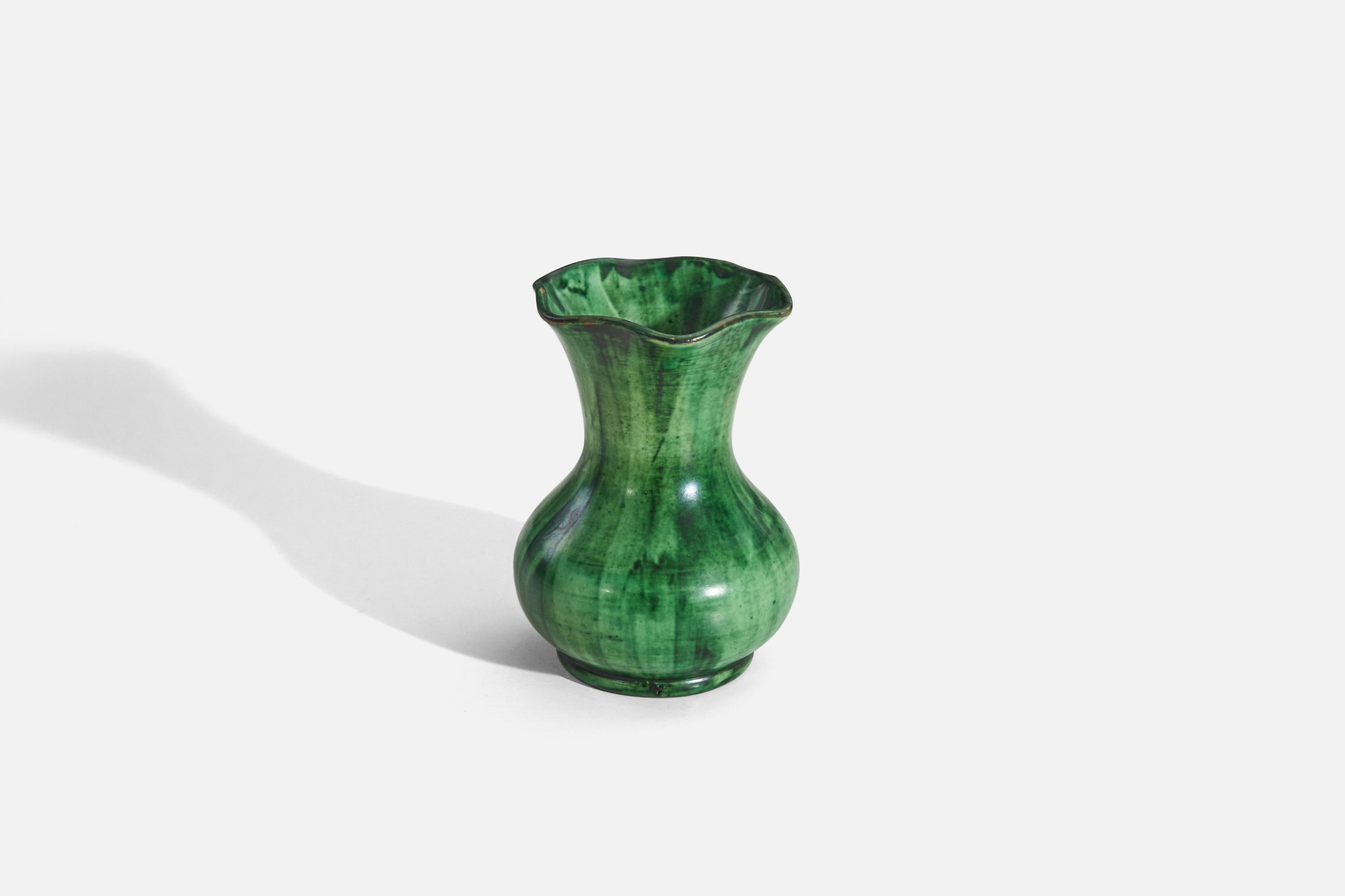 Scandinavian Modern Nittsjö, Vase, Green Glazed Earthenware, Sweden, 1940s For Sale