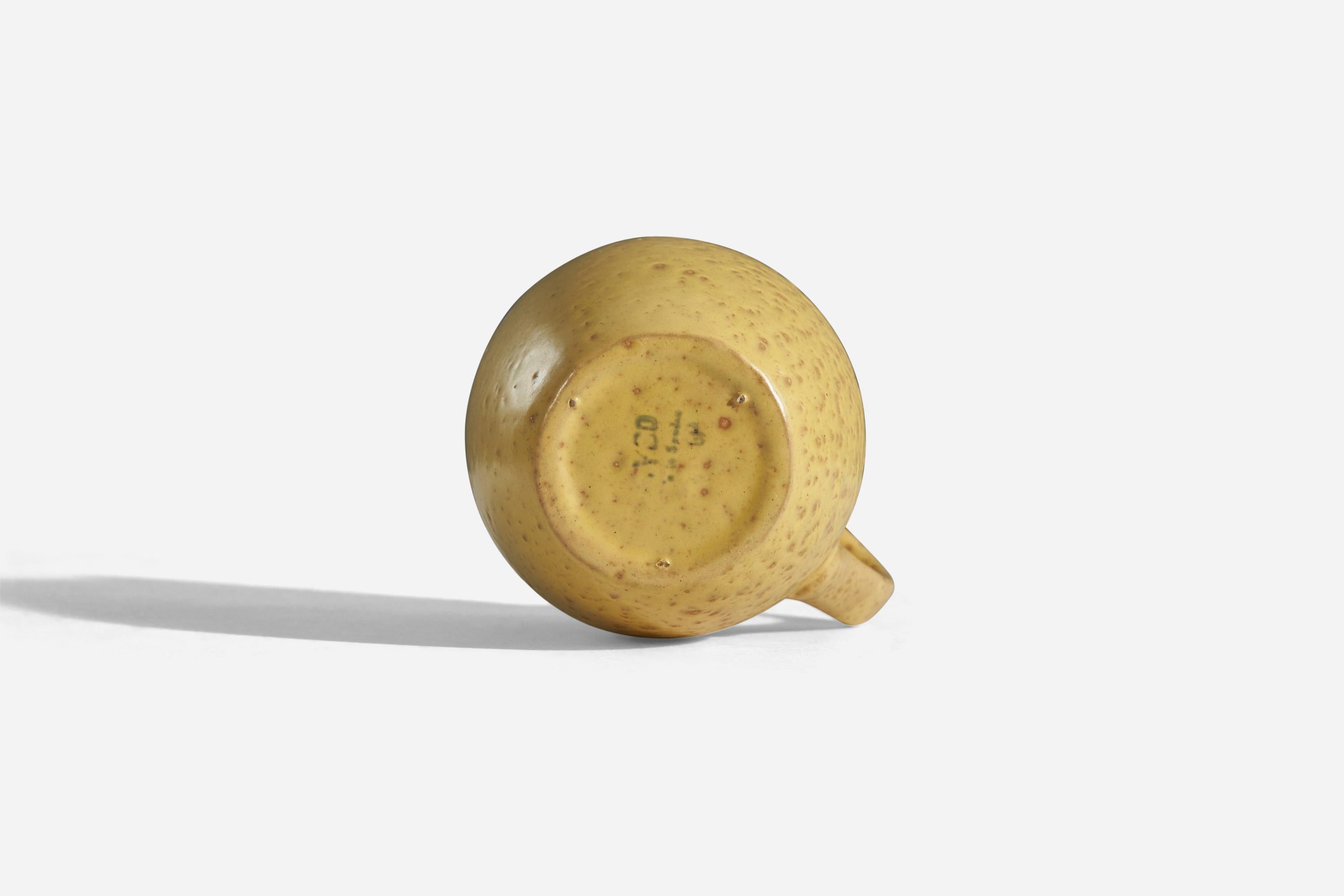 Nittsjö, Vase oder Krug, gelb glasiertes Steingut, Schweden, 1940er Jahre im Zustand „Gut“ im Angebot in High Point, NC