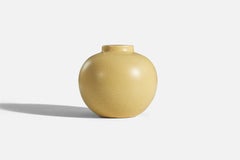 Nittsjö, Vase, gelb-glasiertes Steingut, Schweden, 1940er Jahre