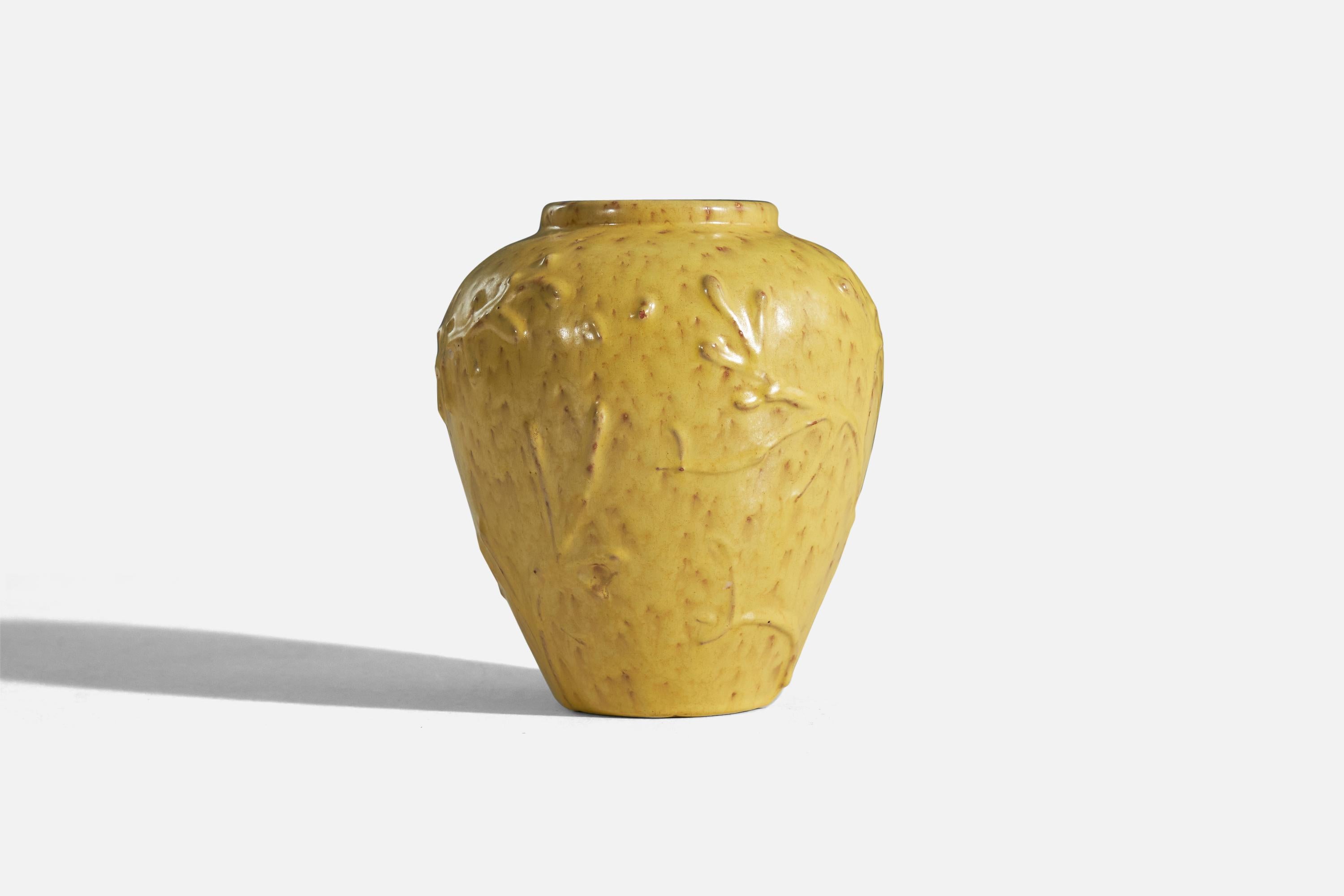 Scandinavian Modern Nittsjö, Vase, Yellow-Glazed Earthenware, Sweden, 1940s For Sale