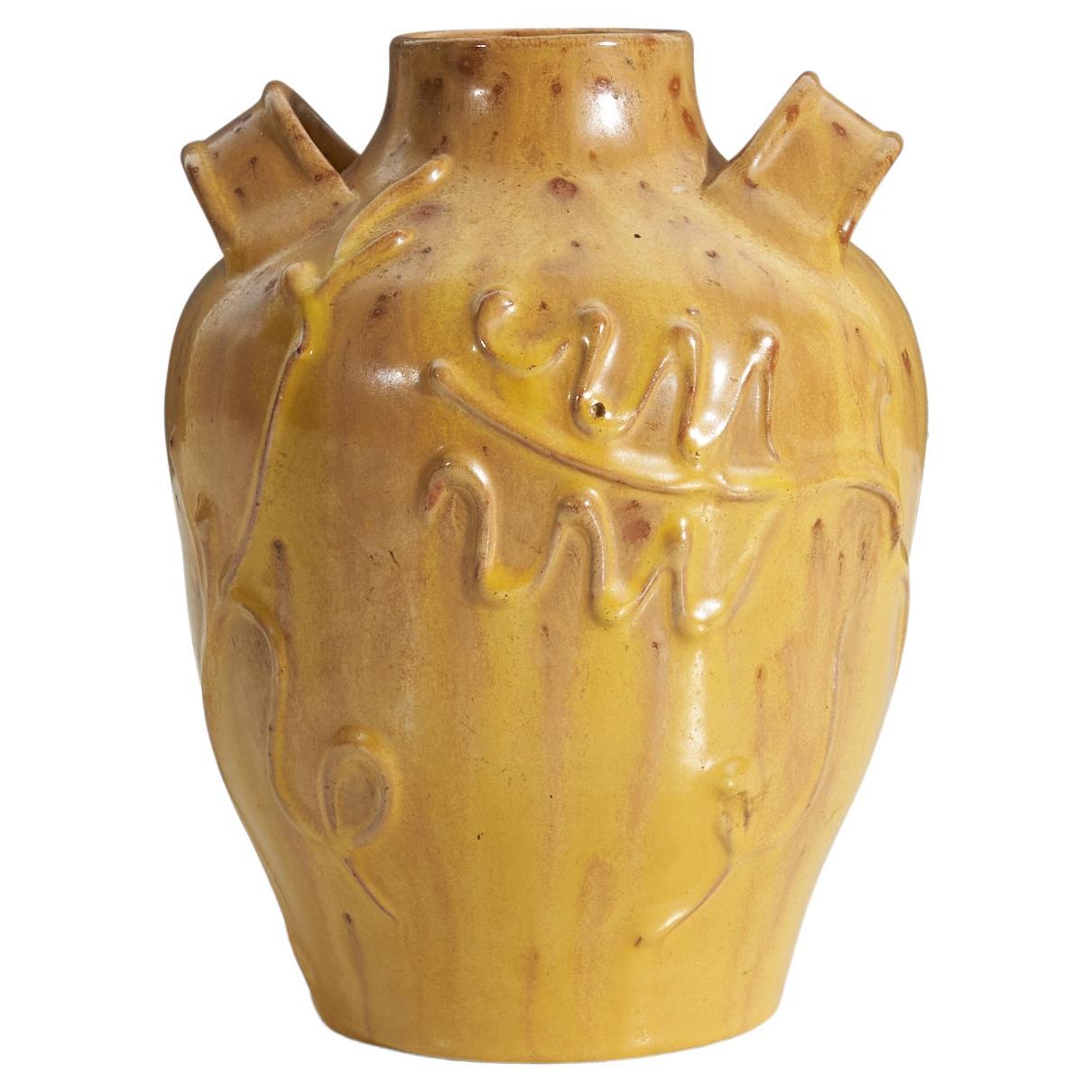 Nittsj, Vase, gelb glasiertes Steingut, Schweden, 1940er Jahre