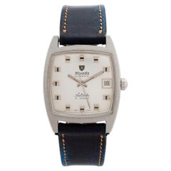 Nivada Antarctic Compensamatic 67012, tonneau style case, 17 jewel movement 1970