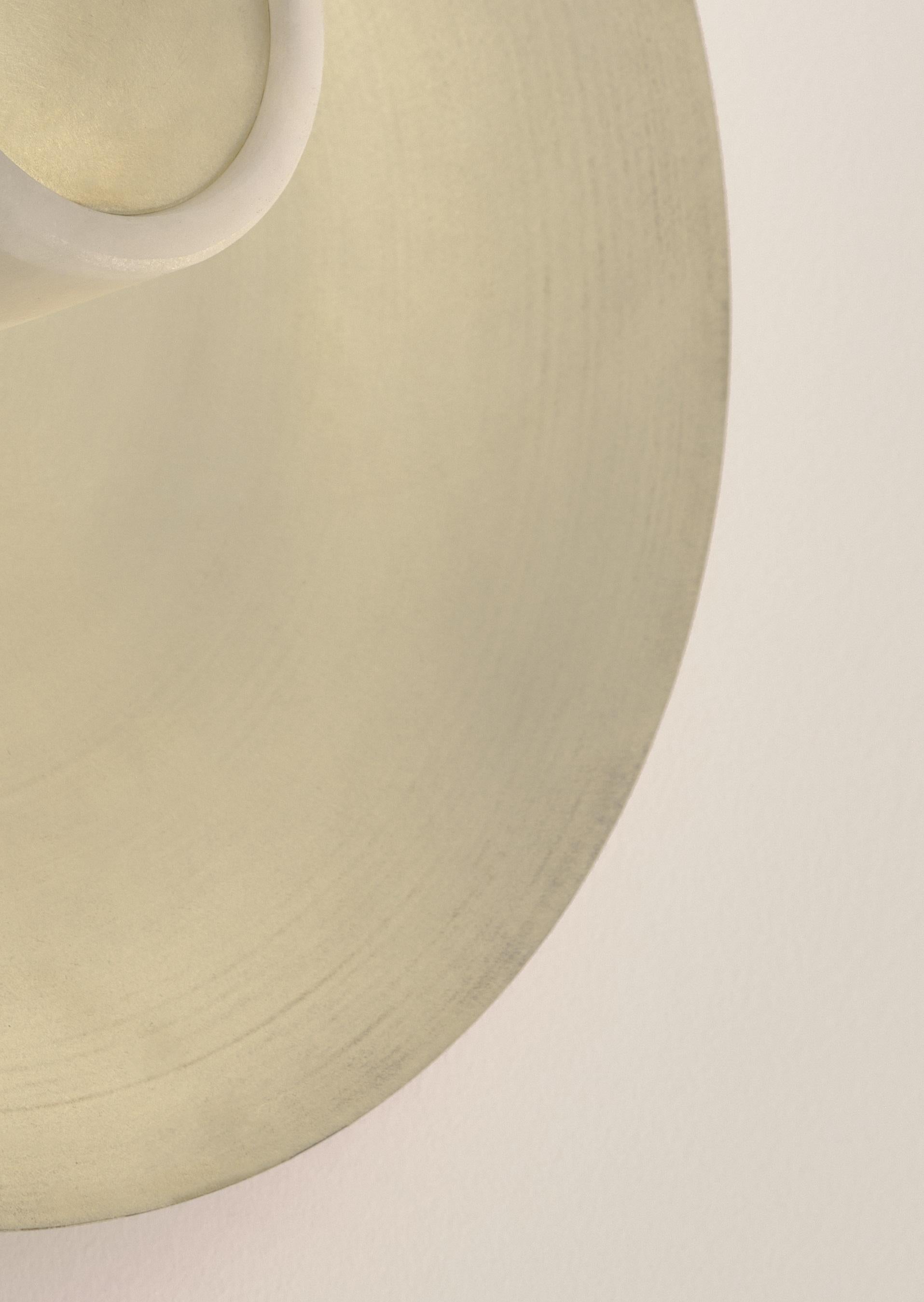 Altro Nix, applique da parete in onice con piastra in ottone spazzolato di Nuumbra in vendita