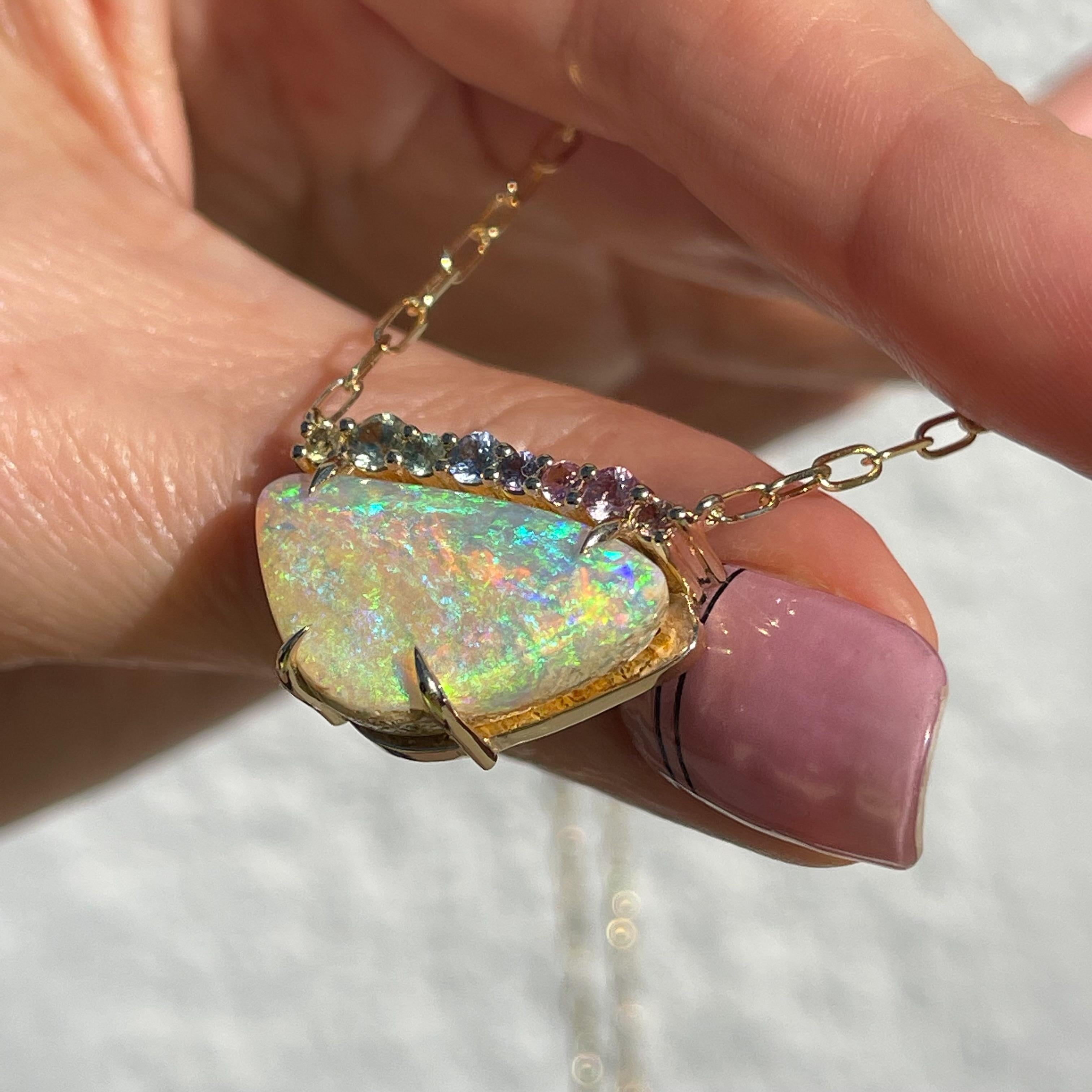 NIXIN Jewelry Regenbogen in Warte australischer Opal Halskette mit Saphiren und Gold (Zeitgenössisch) im Angebot
