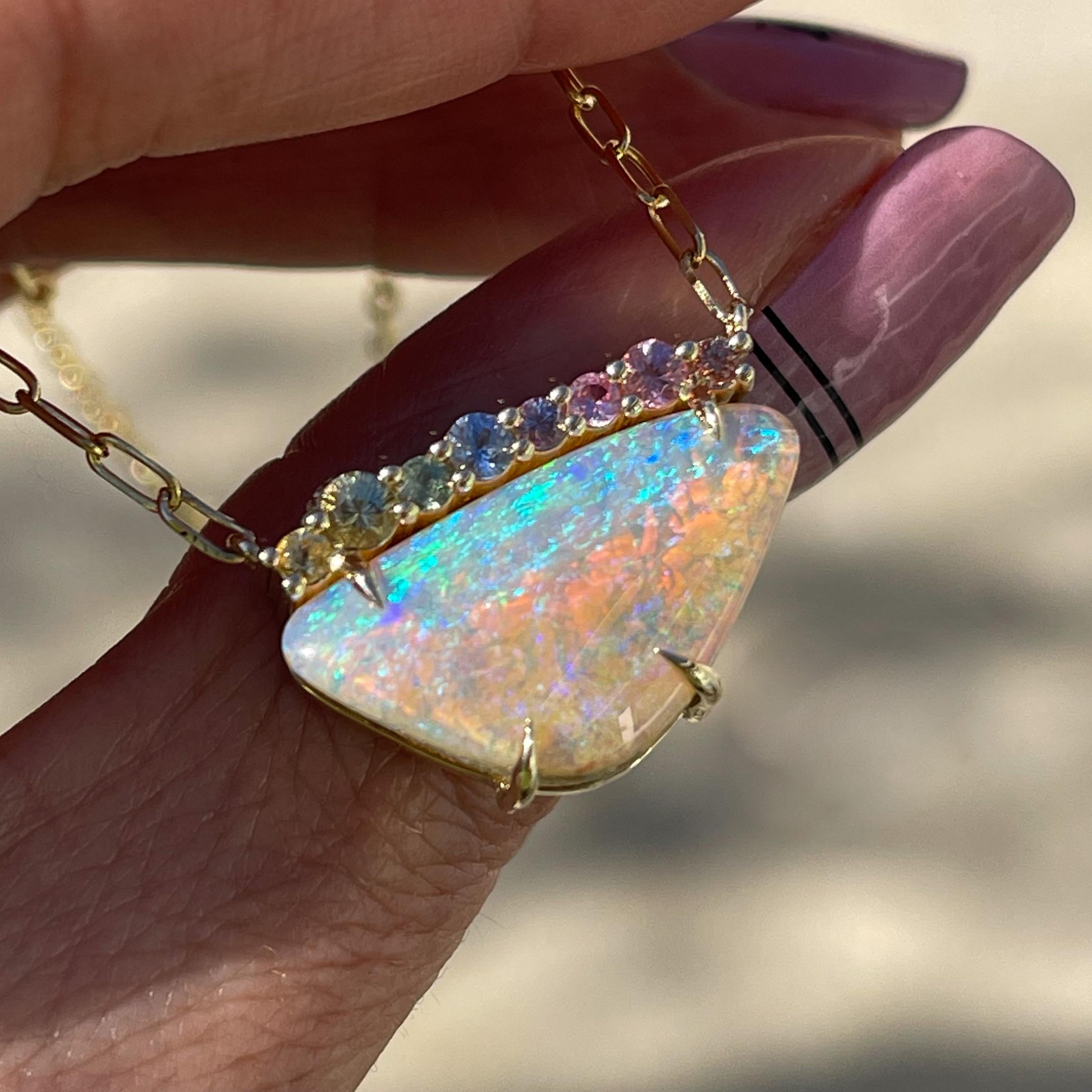 NIXIN Jewelry Rainbow in Wait Australian Opal Necklace with Sapphires and Gold In New Condition For Sale In Los Angeles, CA