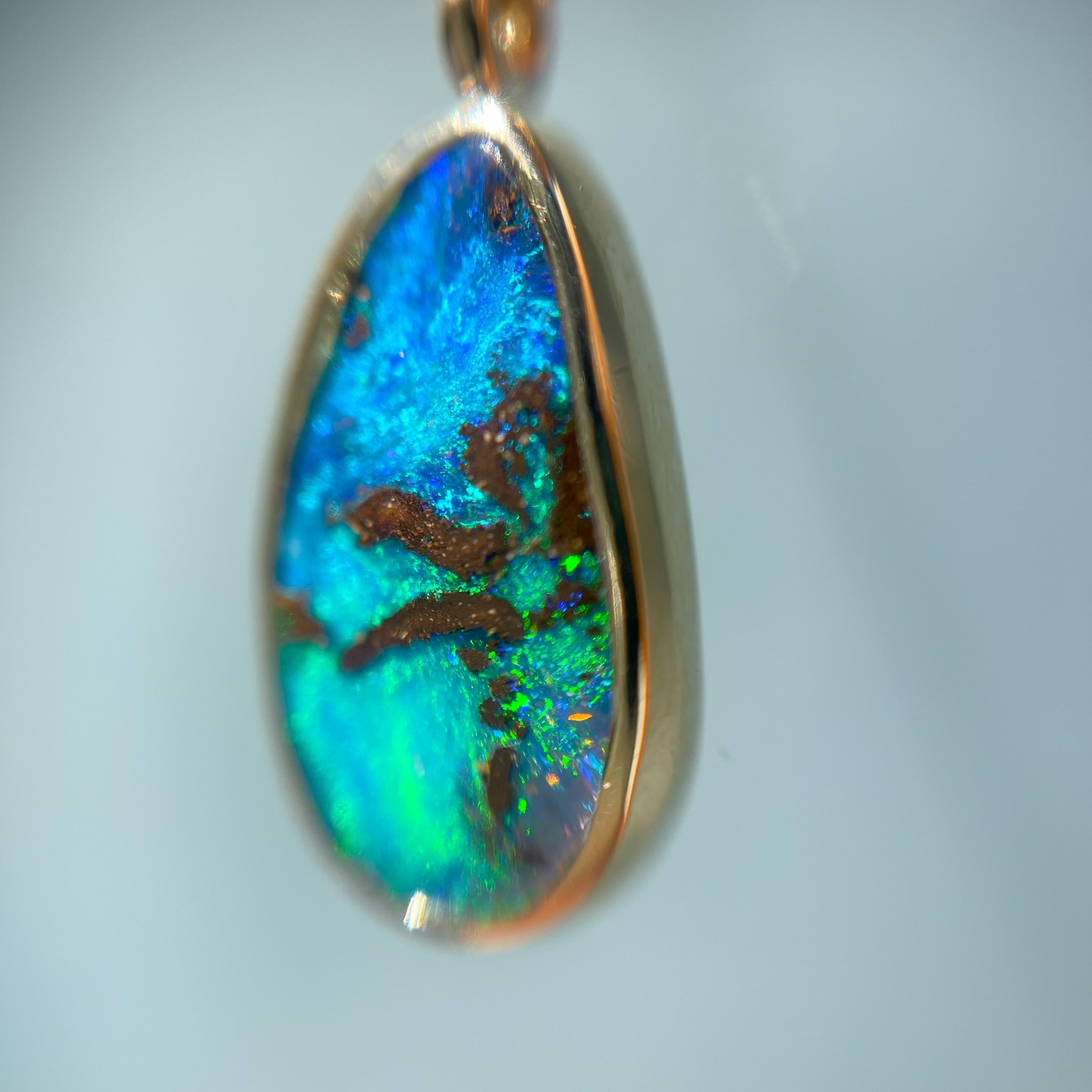 NIXIN Jewelry Unicorn Tear Australian Opal Necklace No. 18 in 14k Gold In New Condition For Sale In Los Angeles, CA