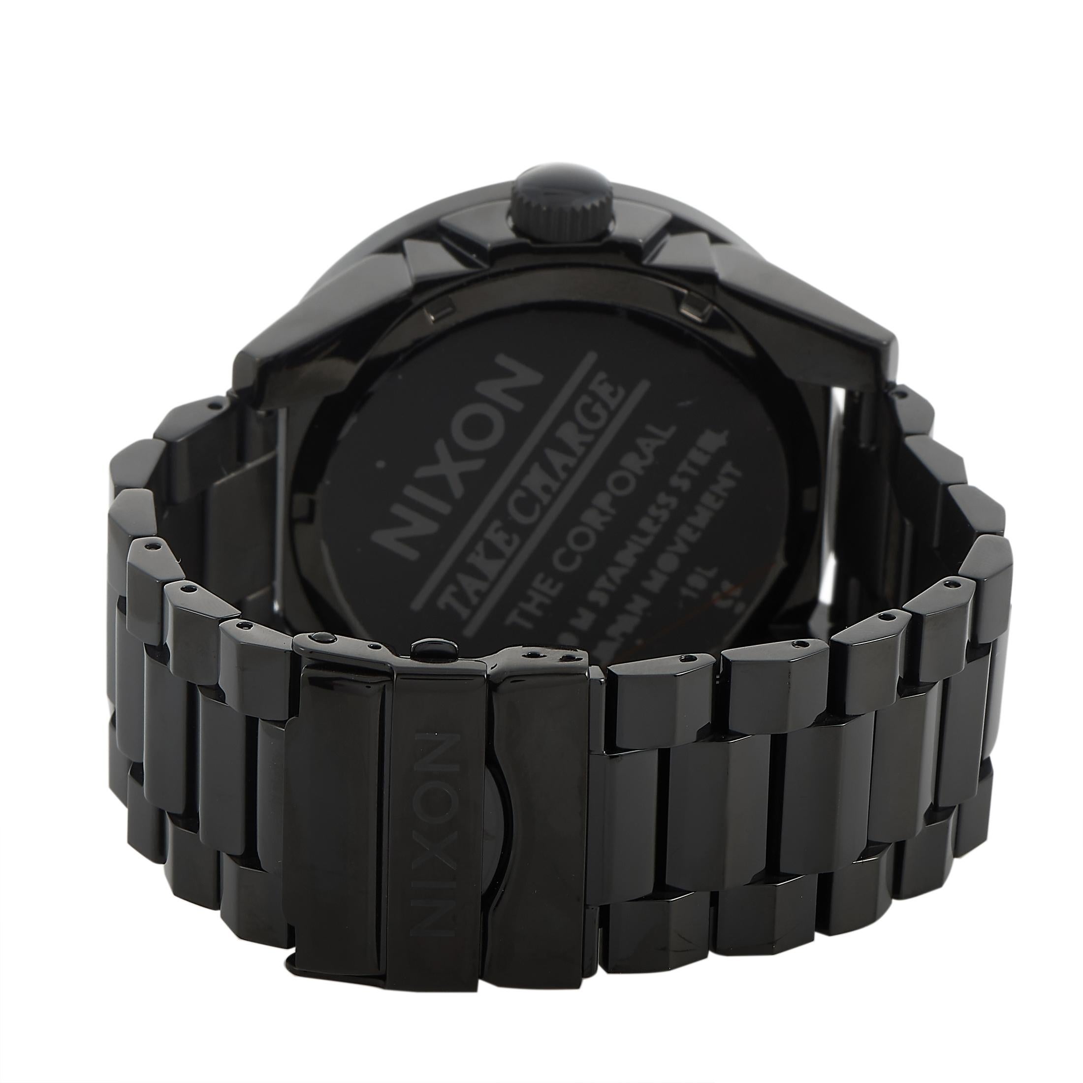 Nixon Corporal Montre noire/dorée en acier inoxydable A346-010-00 Pour hommes 