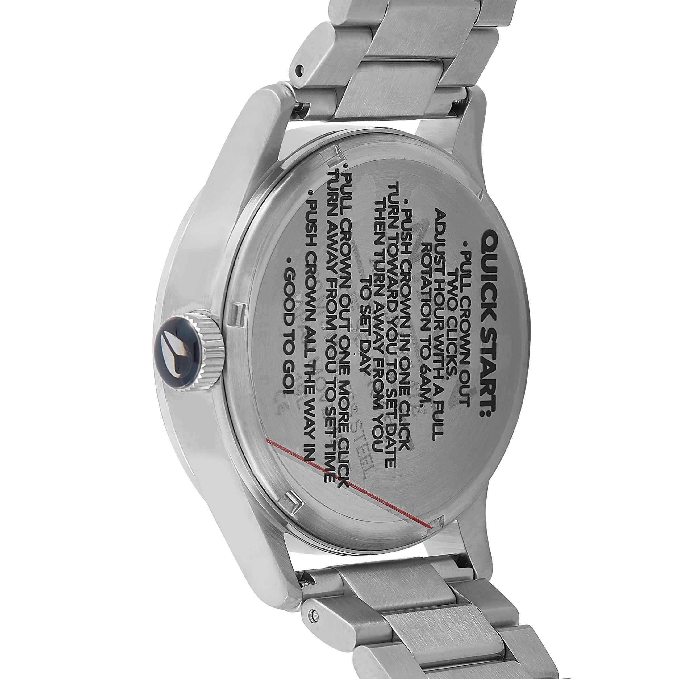 Nixon Sentry Edelstahl blaues Zifferblatt Uhr A356-1258-00 im Zustand „Neu“ in Southampton, PA