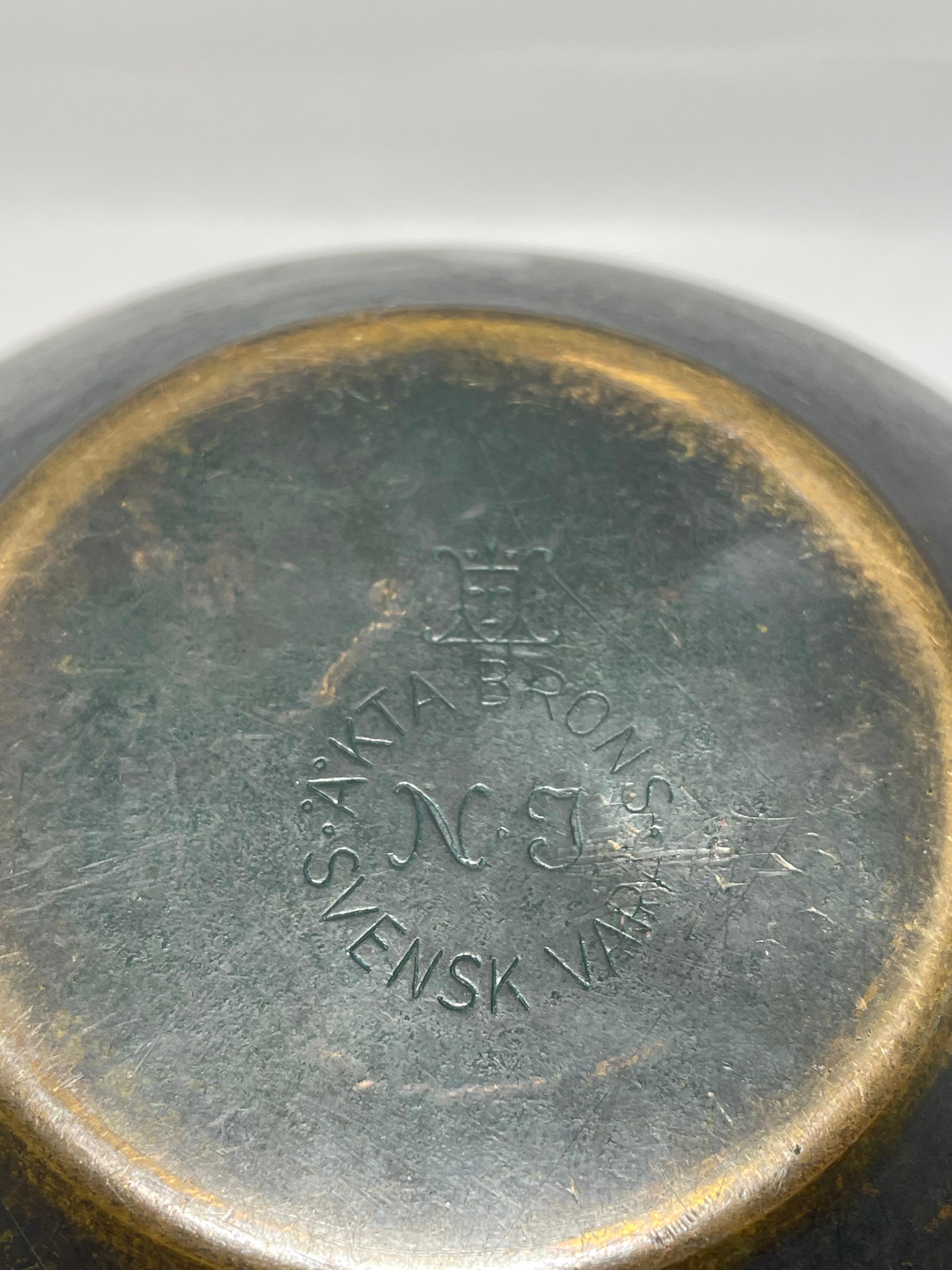 Bronze Vase en bronze suédois N&J - Début 30ème siècle Art Déco en vente