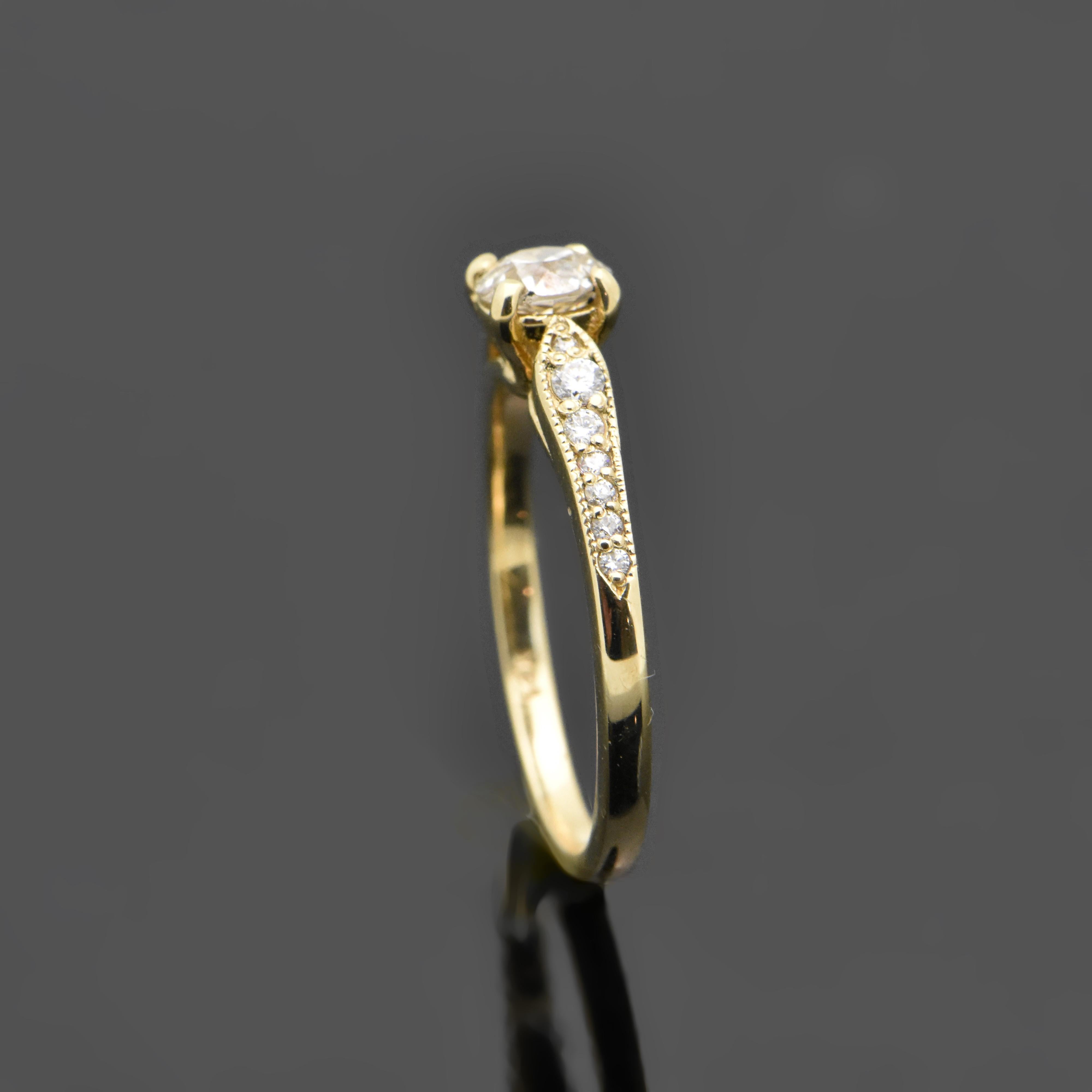 14 Karat Gelbgold Diamant-Ring im Zustand „Neu“ im Angebot in Los Angeles, CA