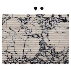 Njord – Waschtisch aus geripptem Marmor für das Badezimmer – Calacatta Viola – groß