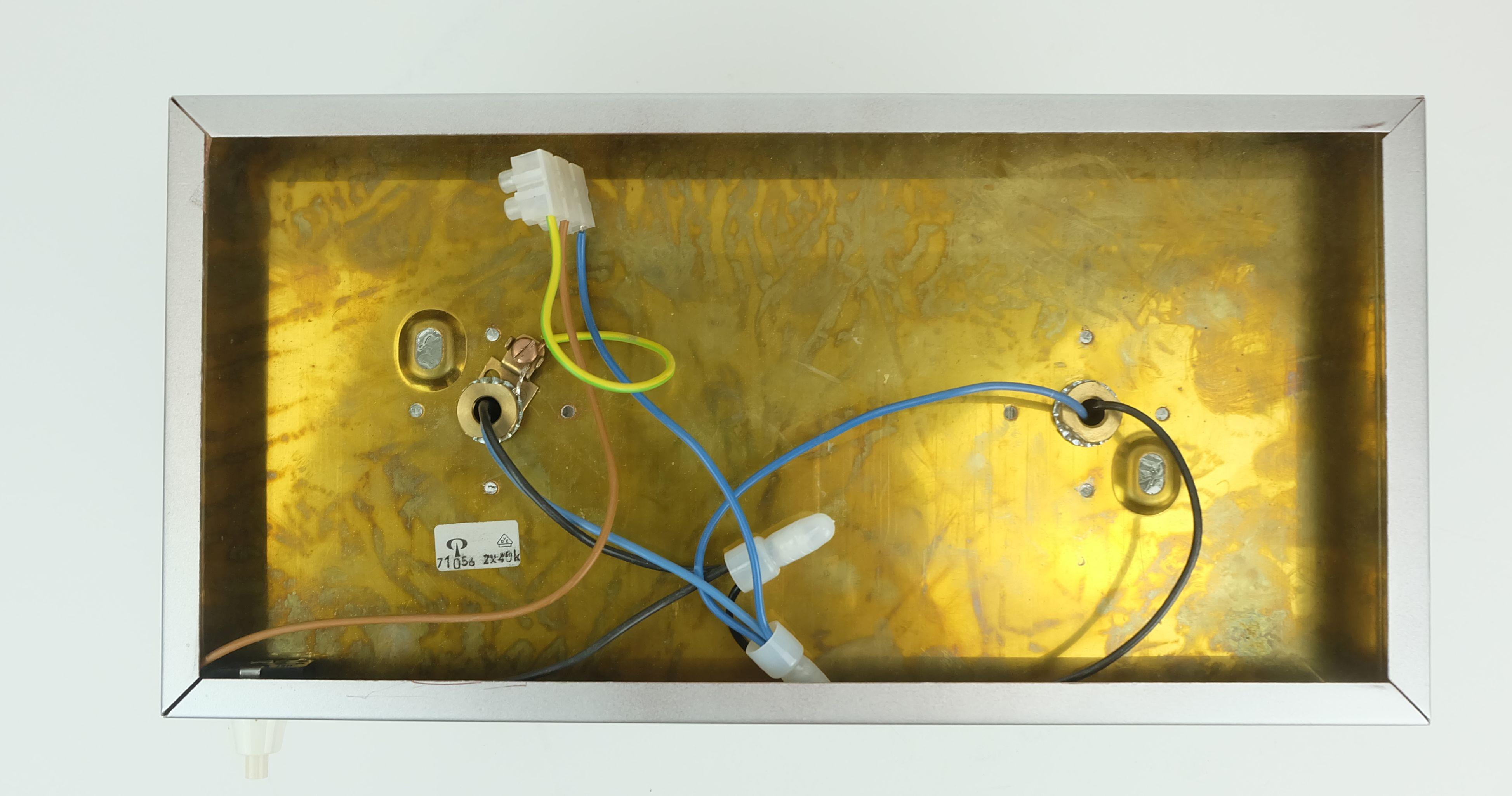 Metallo no. 1 di 2: SCONCE vintage di metà secolo di Peill & Putzler con 2 cubi di vetro anni '60/'70 in vendita