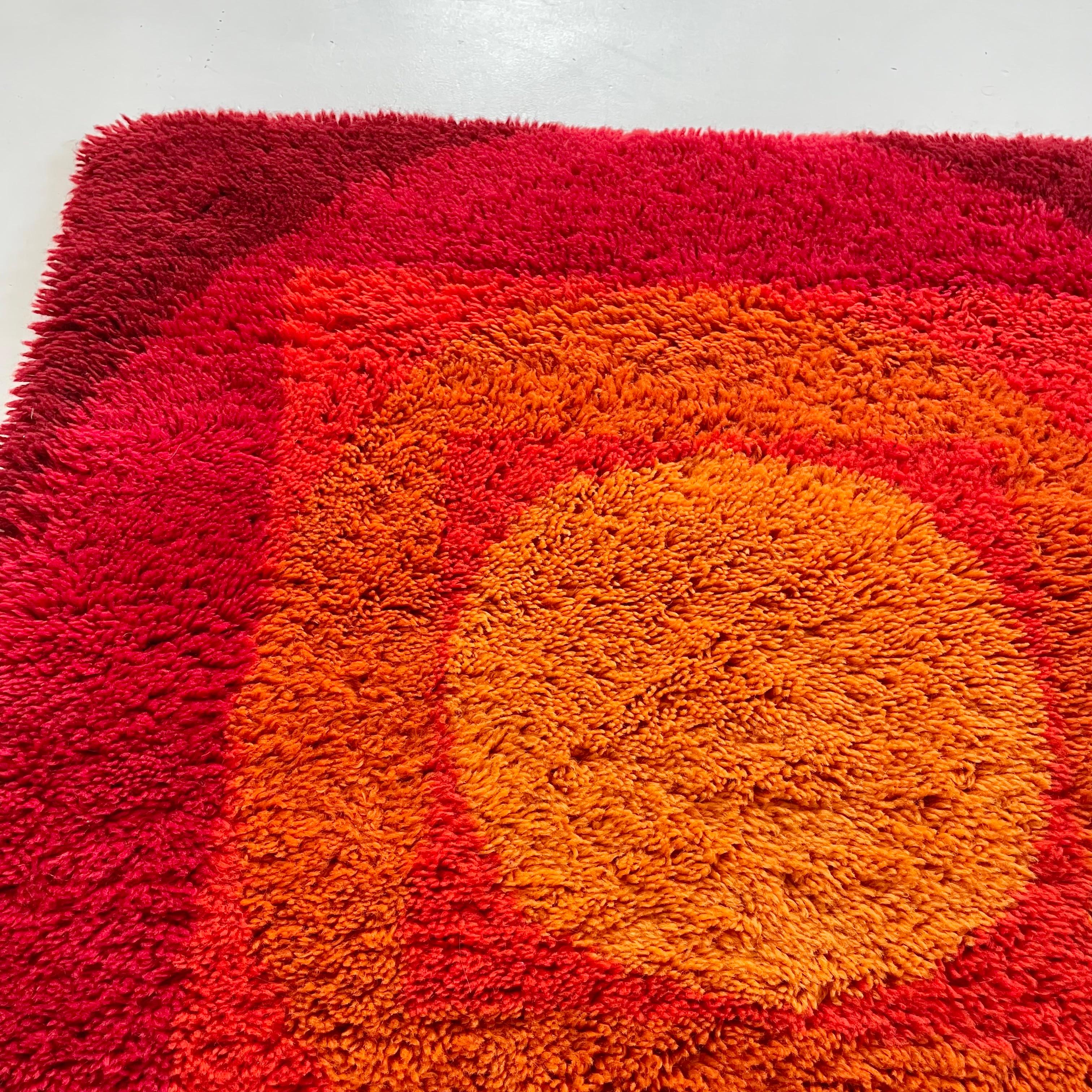 No 1 Varia Set 84x84cm Wall Rug by VERNER PANTON attrib for Vorwerk Germany 1970 For Sale 6