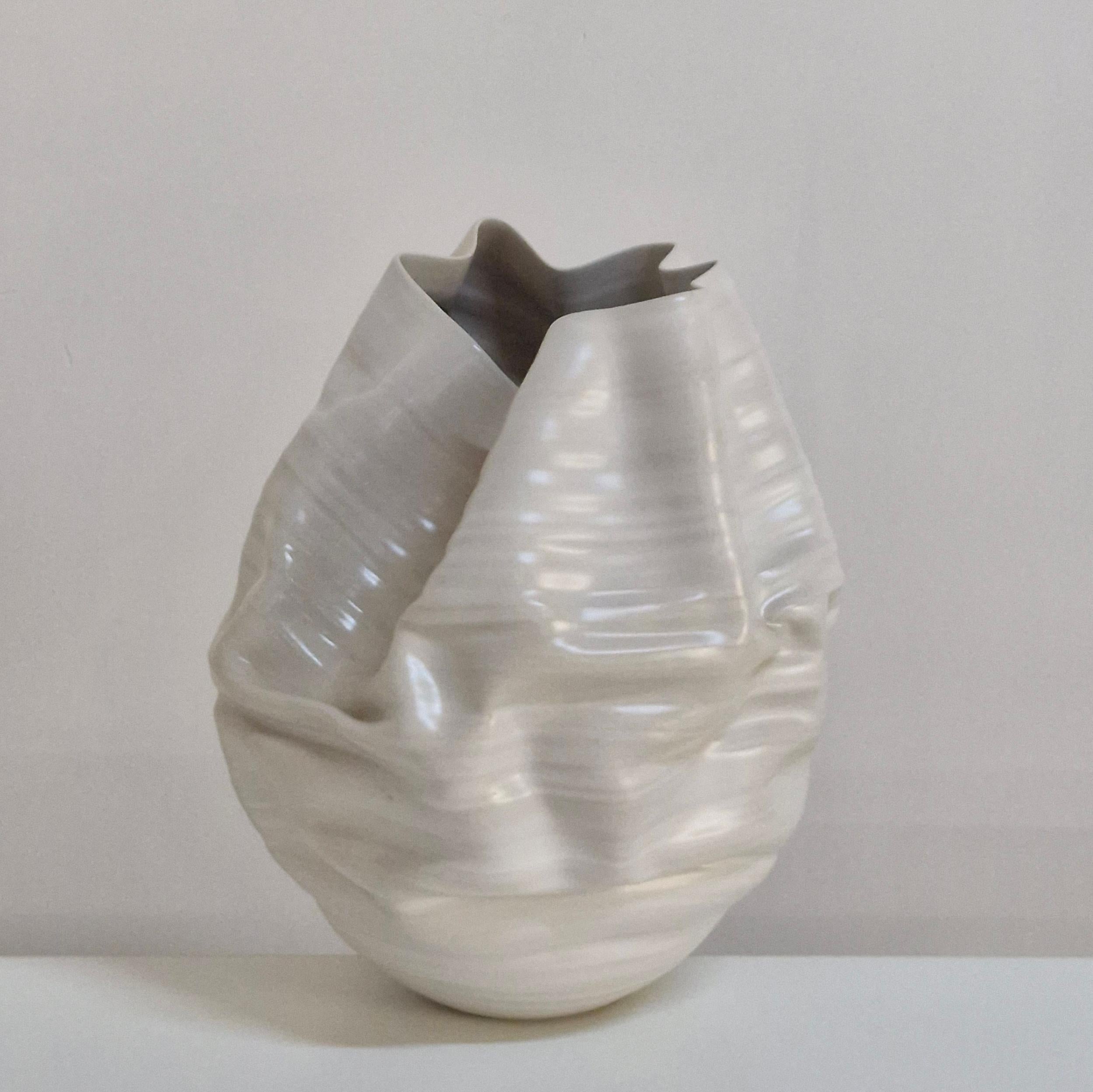 Organique No. 165 Vase en céramique blanche de forme Whiting, Sculpture unique en vente