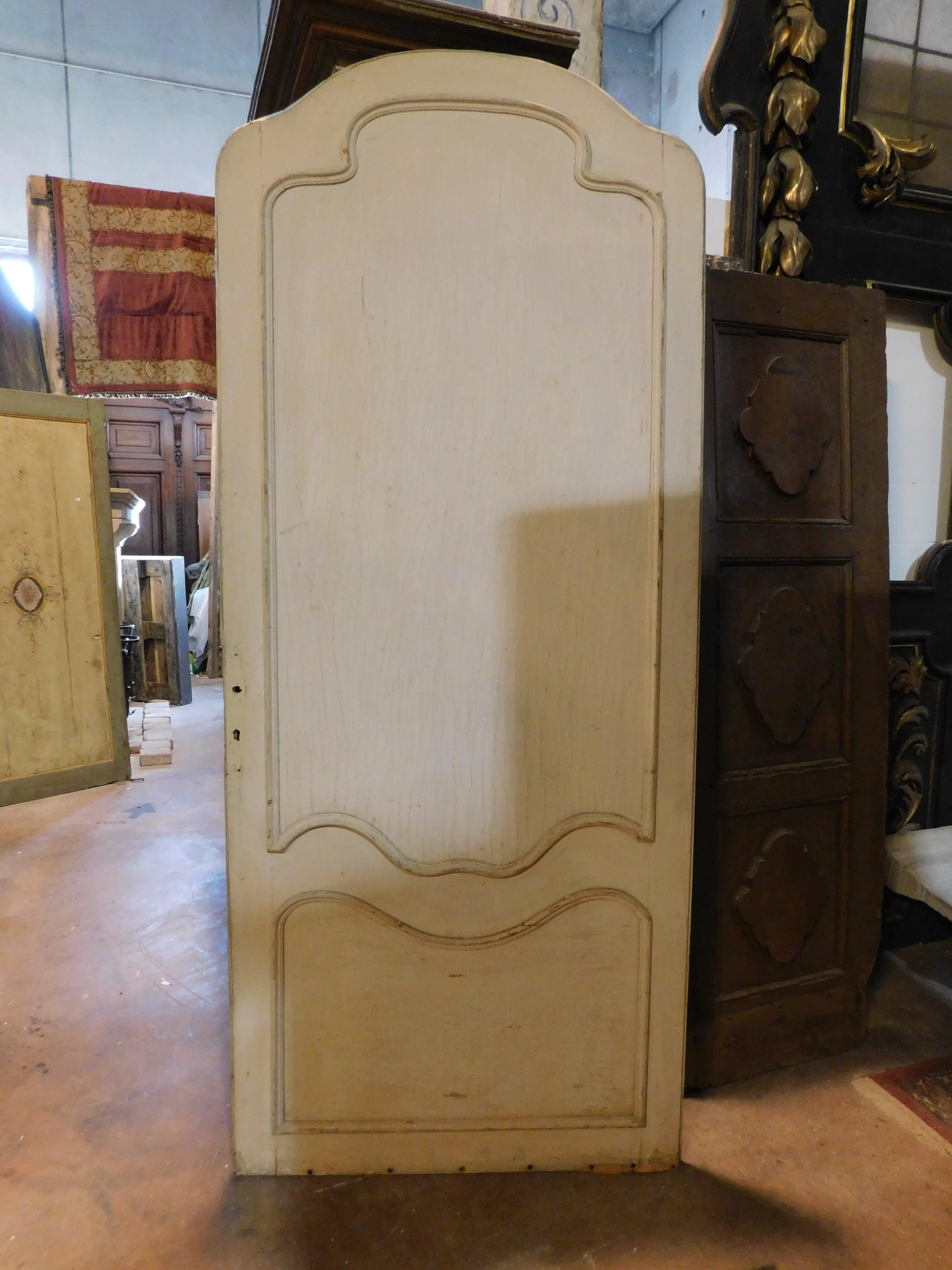 No. 2 lacquered single-leaf arched doors complete with frame, italy For Sale 1