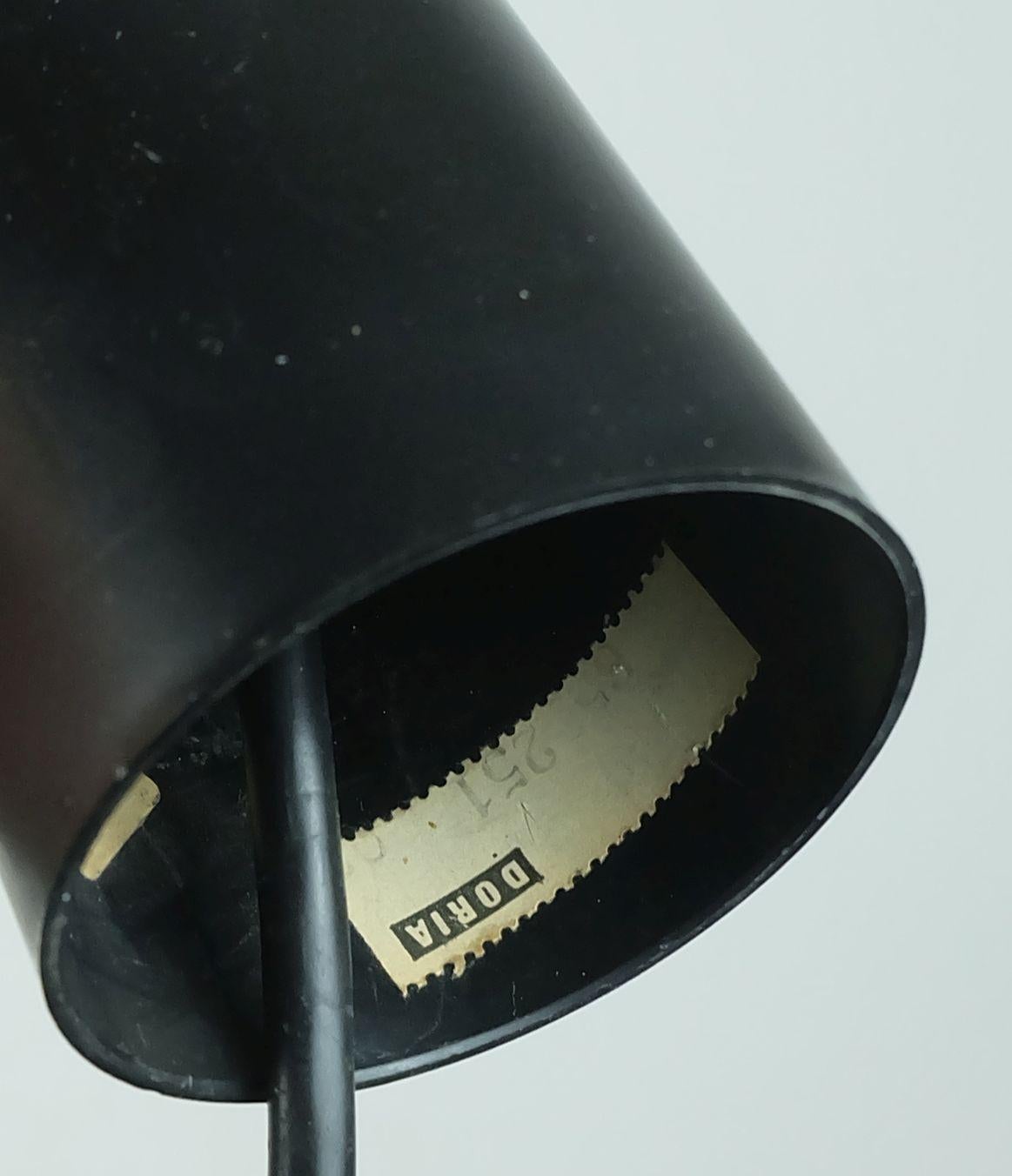 Metà XX secolo no. 2 di 2 - lampada a ciondolo Eleg doria  chiaro e grigio fumo anni '60-'70 in vendita