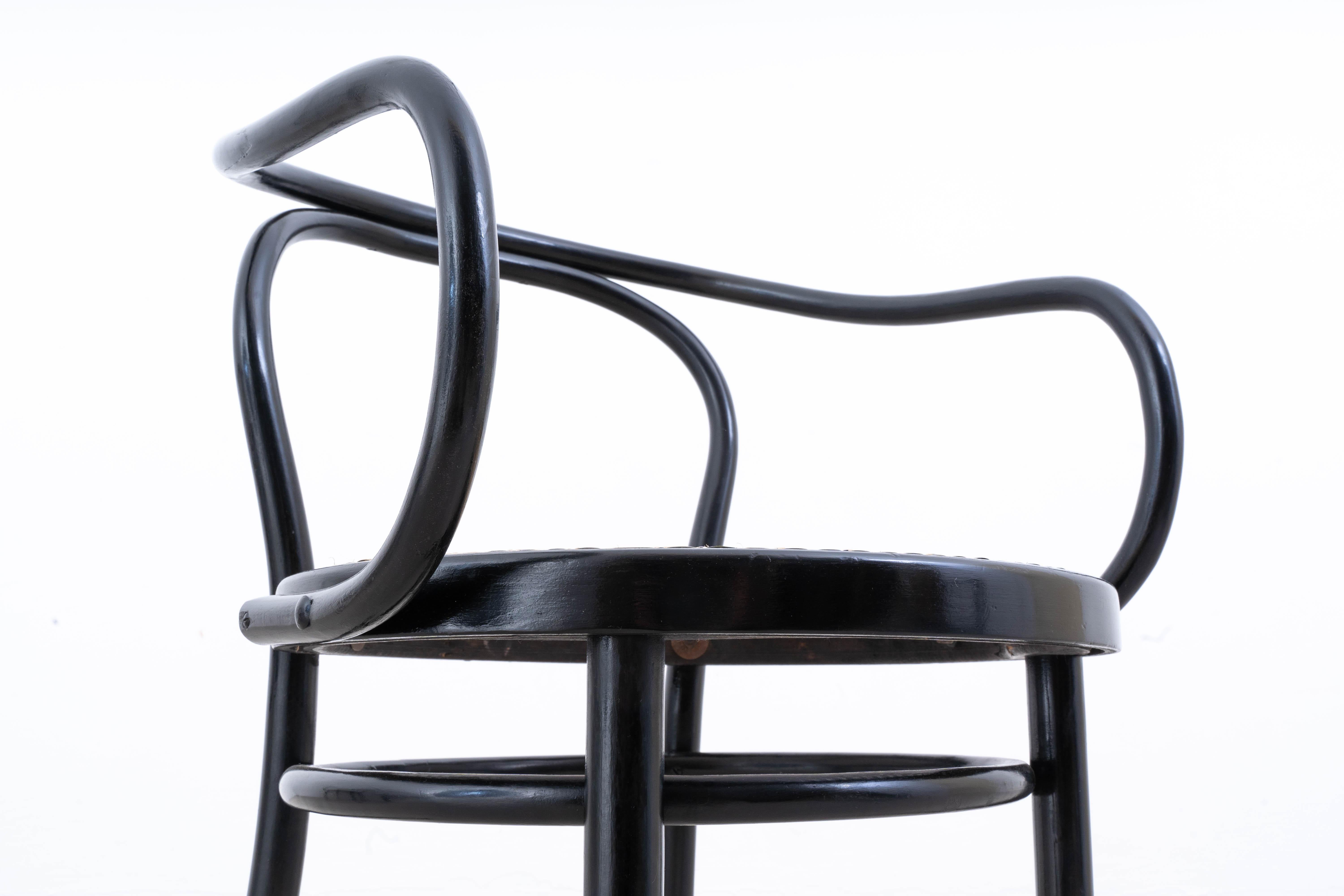 Early 20th Century No. 209 Armchairs in Beech by Michael Thonet for Thonet, 1890s, Set of 4