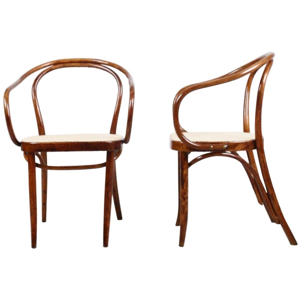 No. 209 Vienna Bentwood Armchair by August Thonet for Thonet For Sale