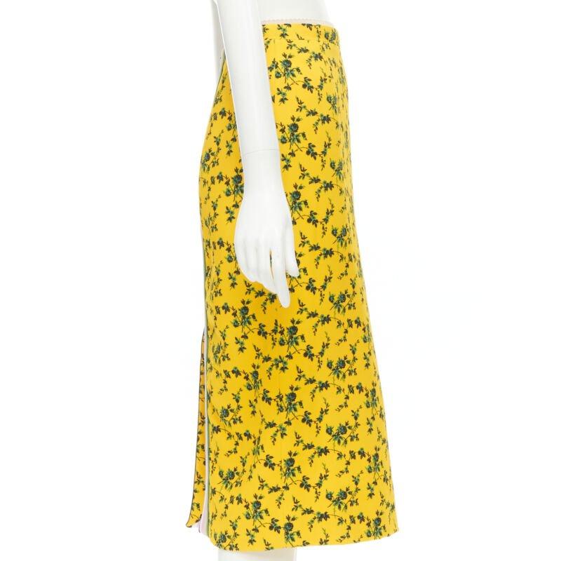 NO 21 yellow green leaf print contrast pink band pencil skirt IT38 XS In Excellent Condition For Sale In Hong Kong, NT